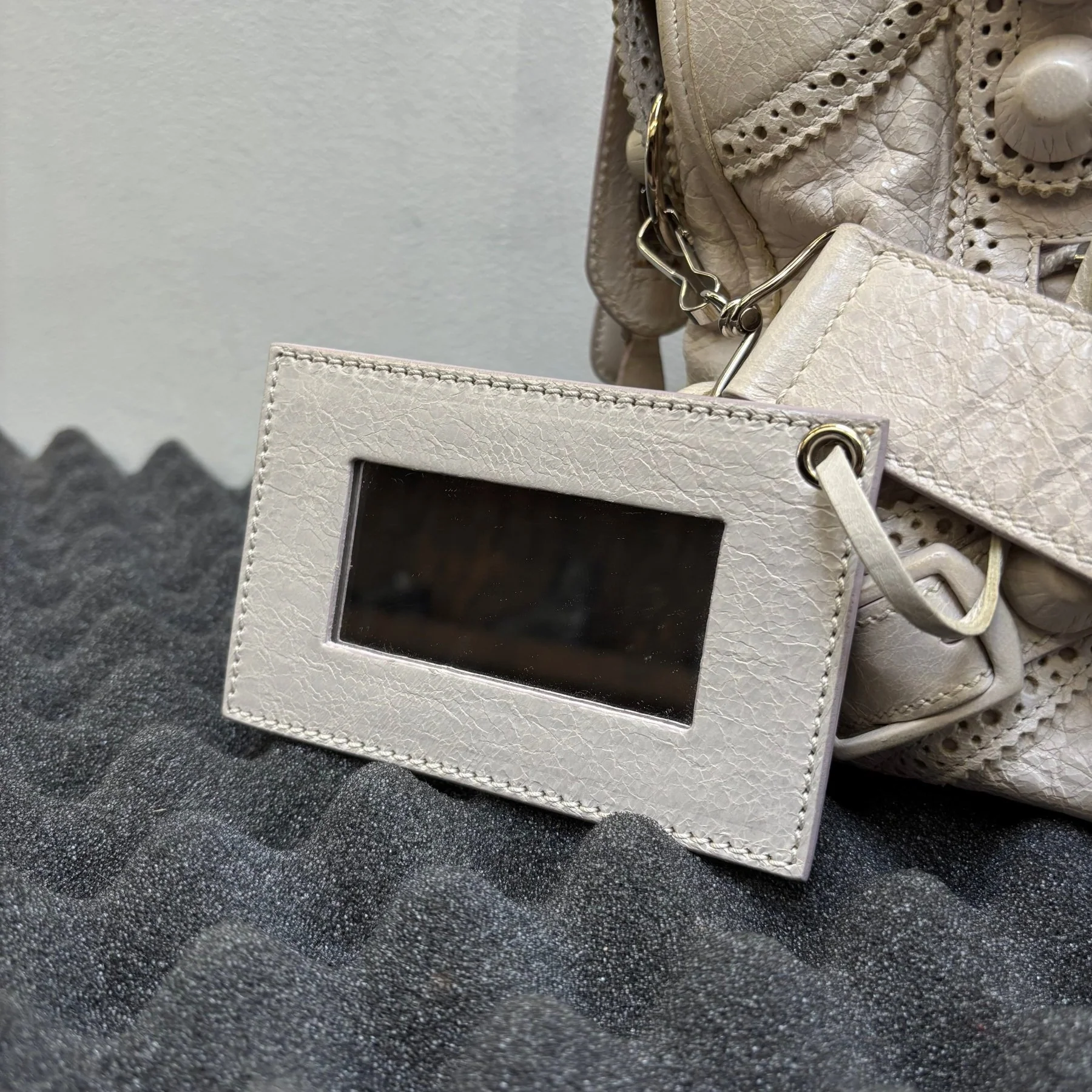 00s Balenciaga Giant City Bag By Nicholas Ghesquiere - Image 9
