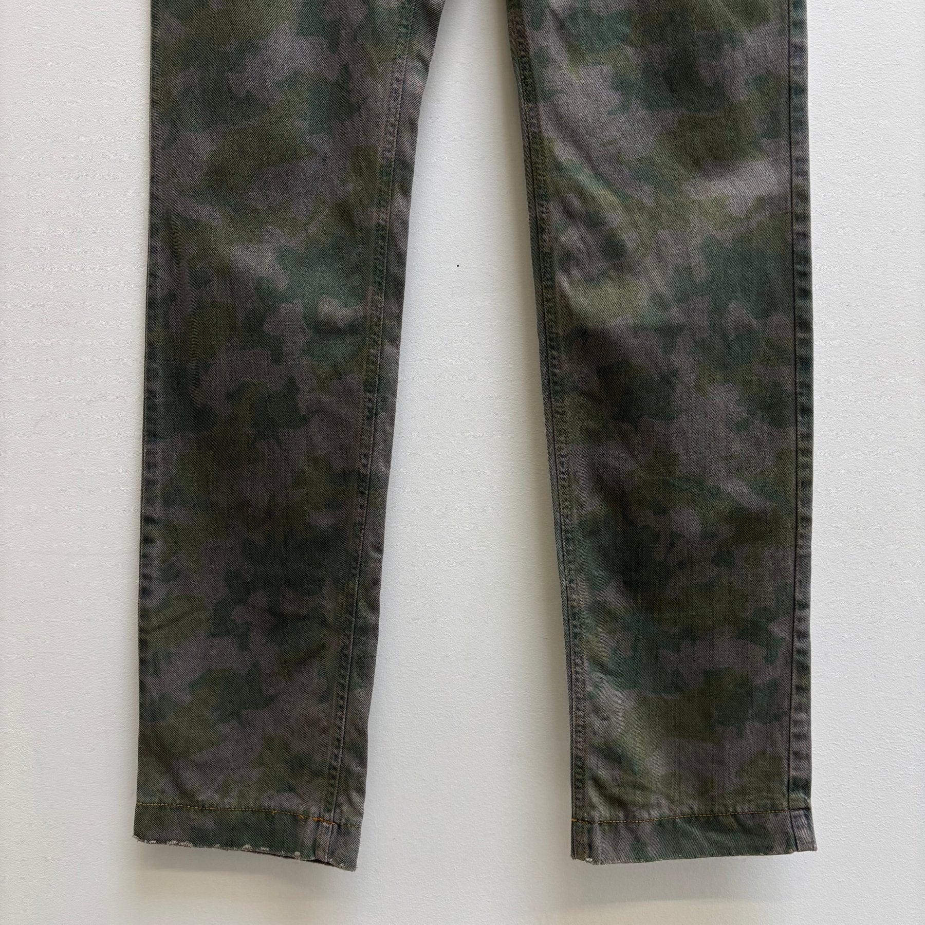 00s Dolce & Gabbana Camouflage Straight Jeans - Image 4