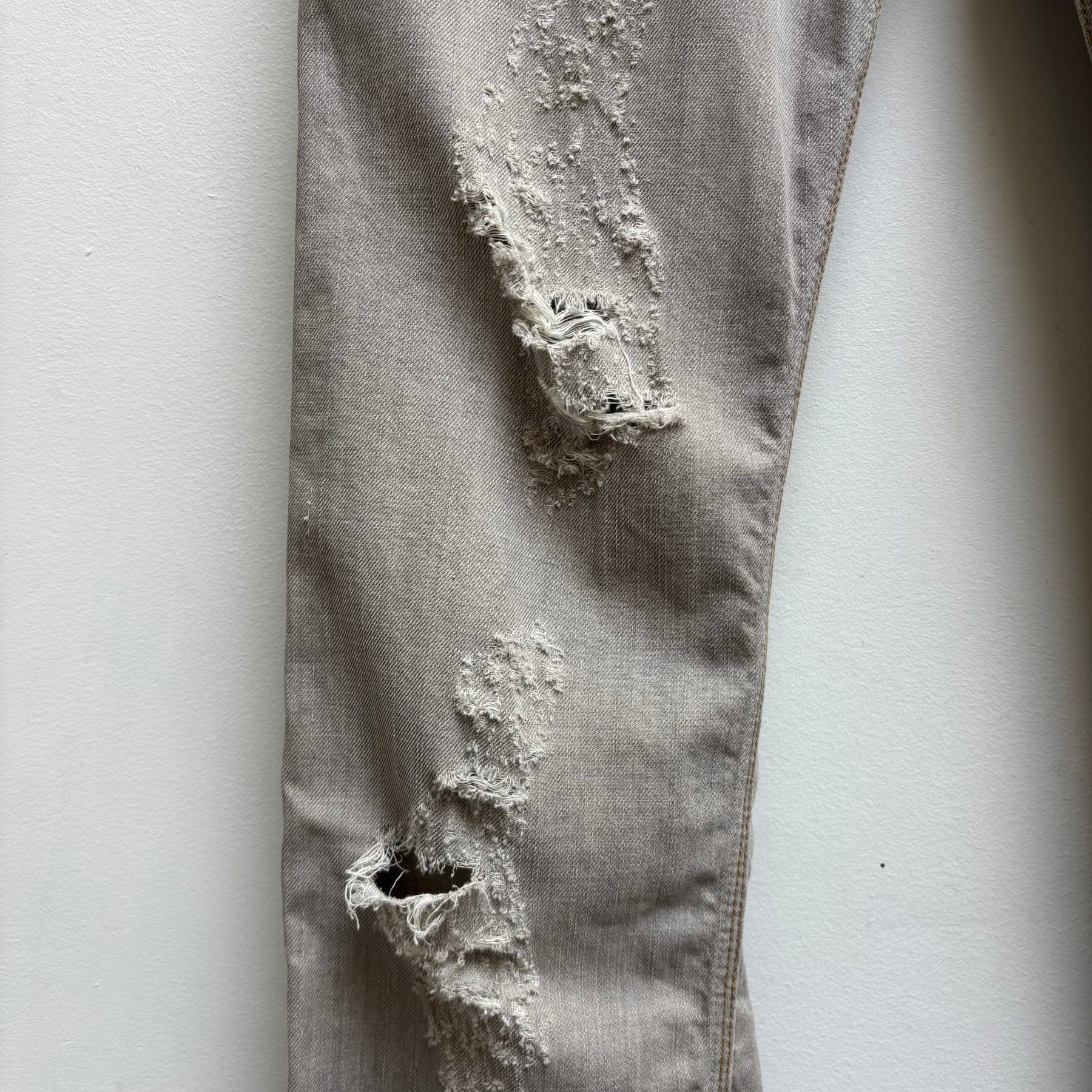 00s Dolce & Gabbana Distressed Ripped Jeans - Image 7