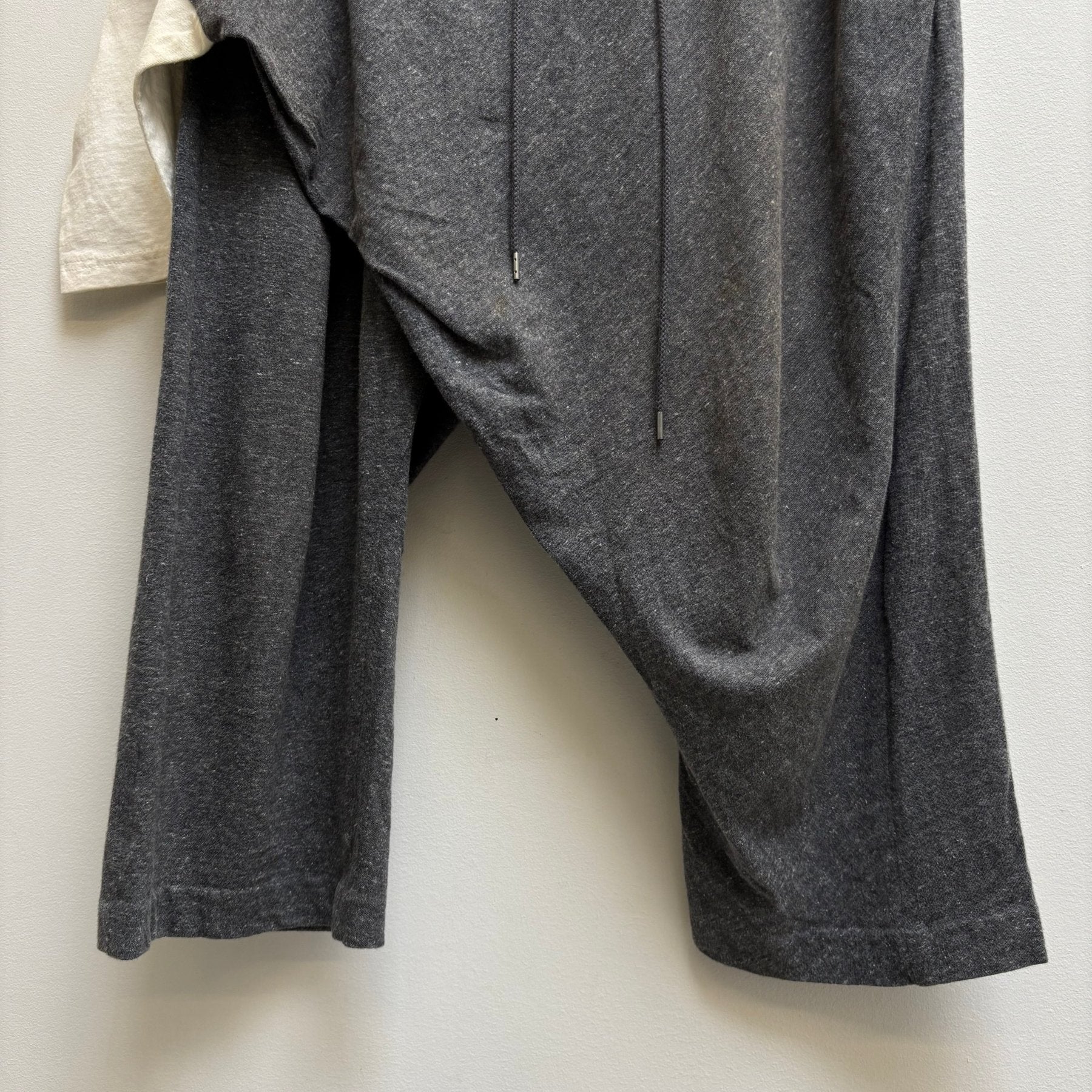 00s Mihara Yasuhiro Drop Crotch T-Shirt Cropped Sweats - Image 6