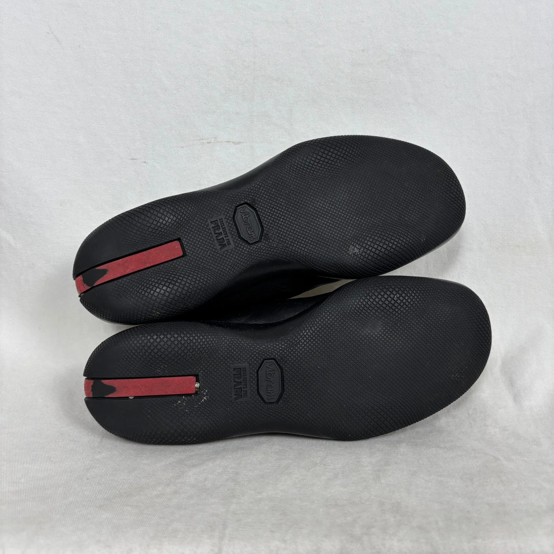 00s Prada Leather Loafers - Image 6