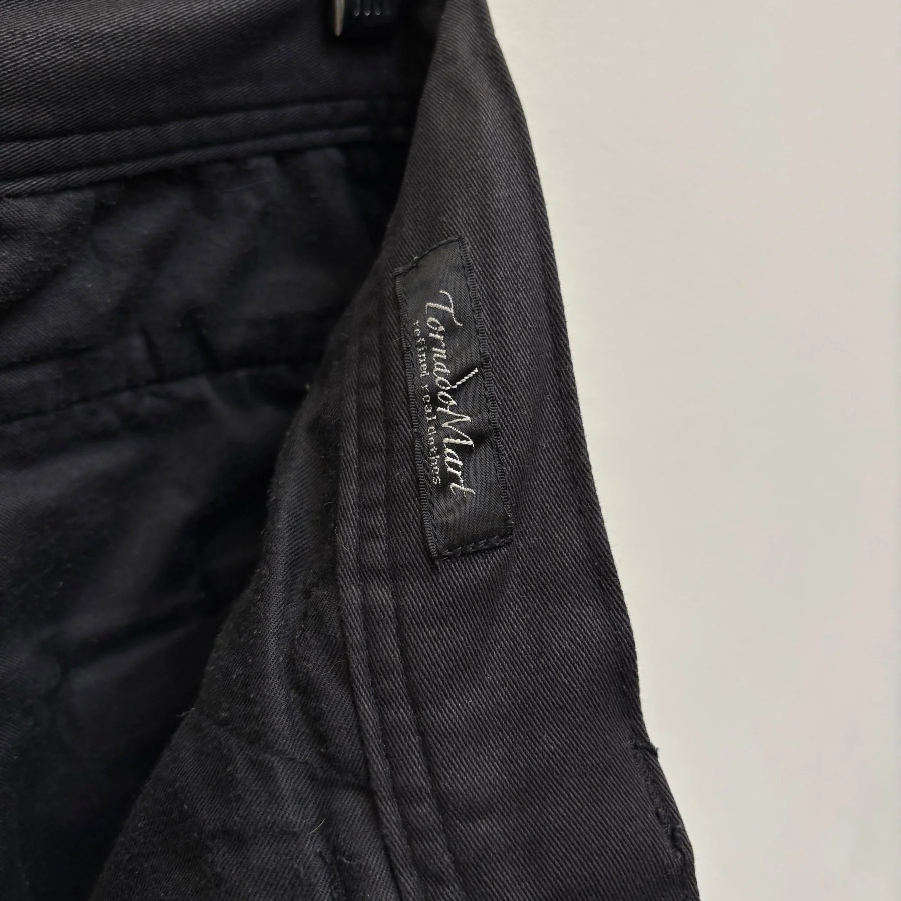 00s Tornado Mart Coated Cargo Shorts - Image 10
