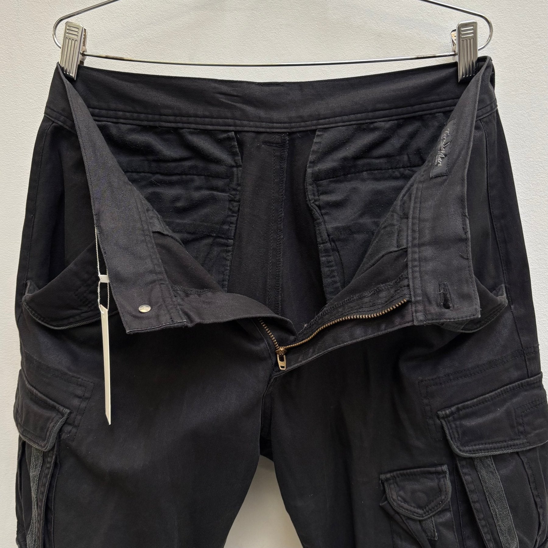 00s Tornado Mart Coated Cargo Shorts - Image 9