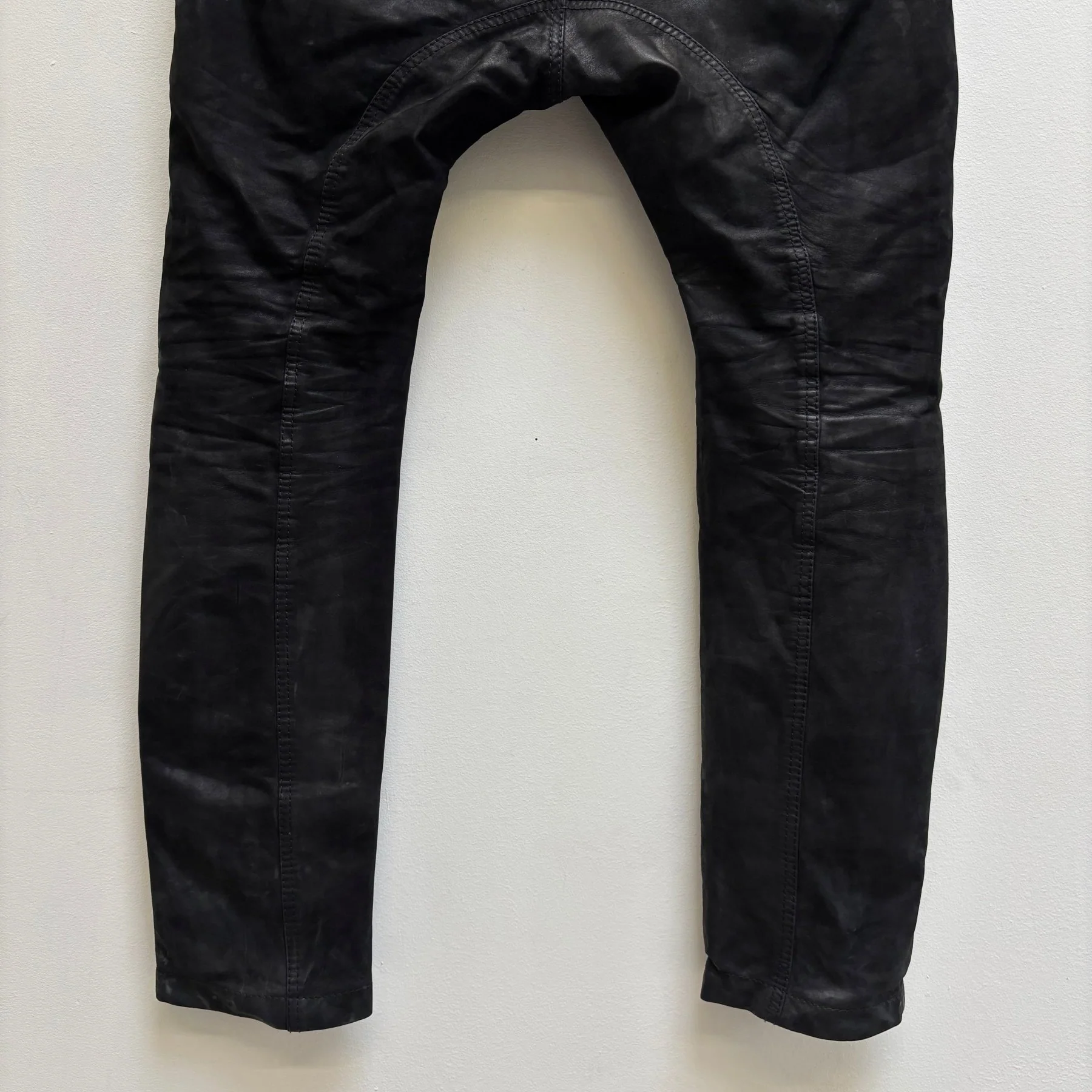 2010s Alexandre Plokhav Leather Asymmetrical Drop Crotch Cargo Pants - Image 11