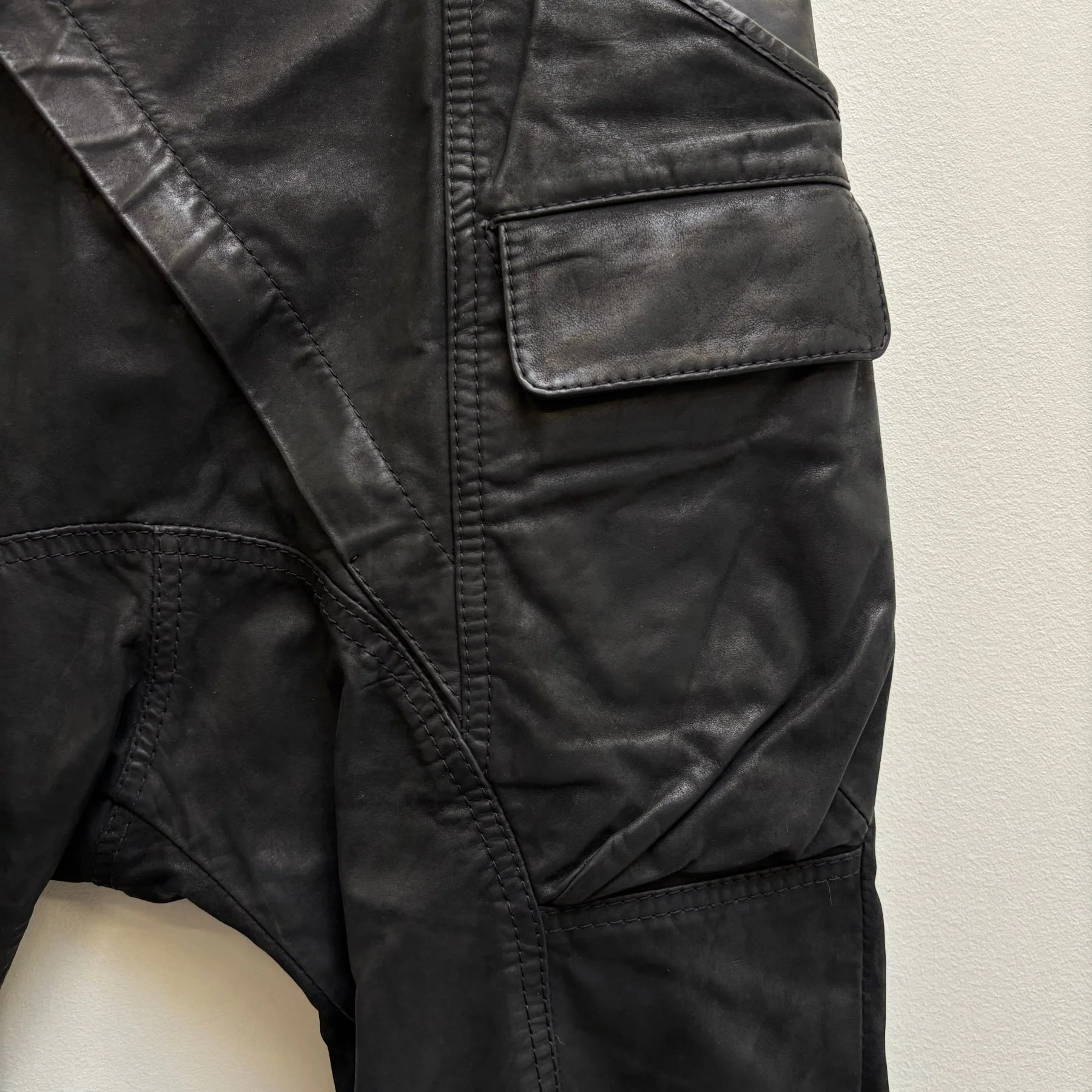 2010s Alexandre Plokhav Leather Asymmetrical Drop Crotch Cargo Pants - Image 6