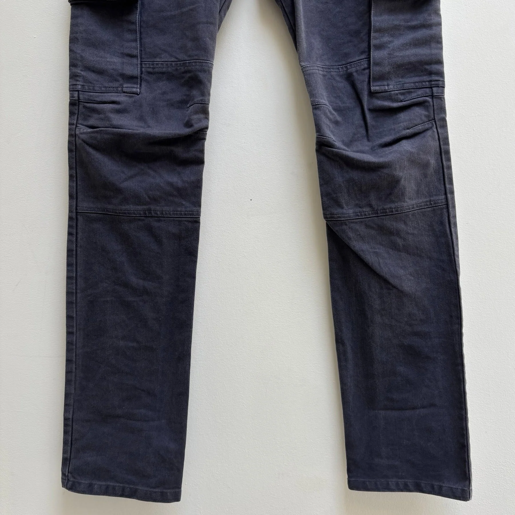 2010s Balmain Faded Cargo Pants - Image 4
