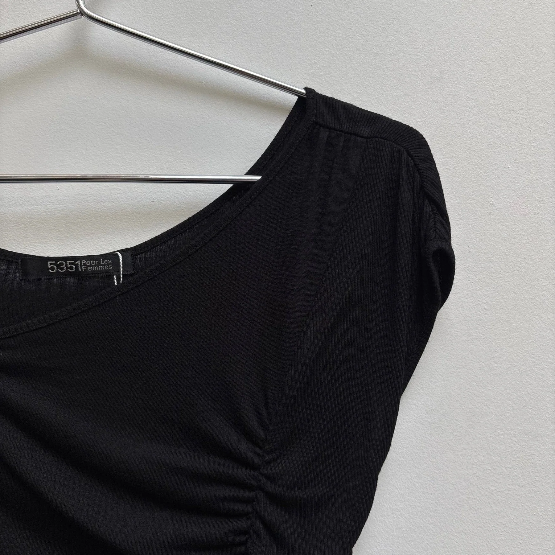 00s 5351 Pour Les Femmes Asymmetrical Rouched Top - Image 4
