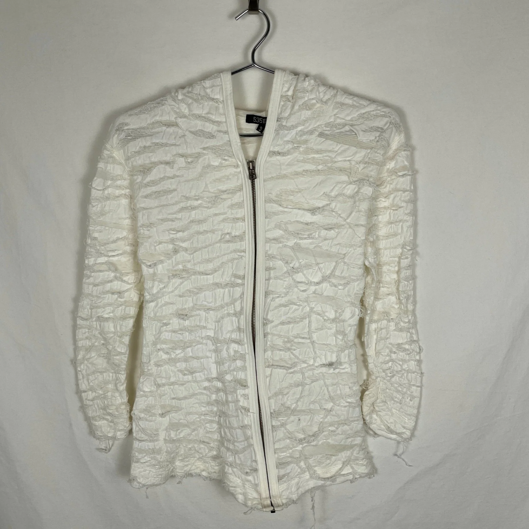 5351 Pour Les Hommes Distressed Hoodie