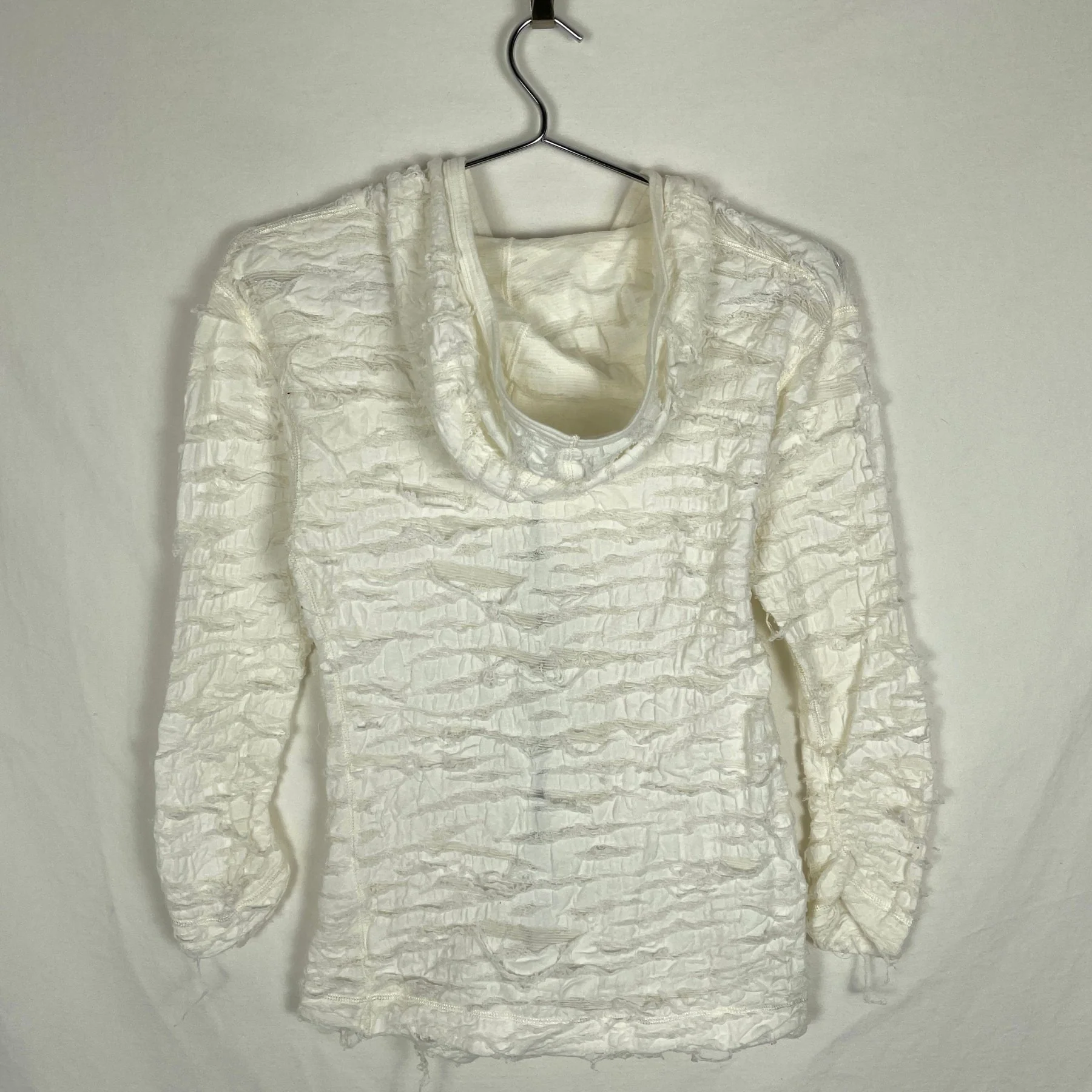 5351 Pour Les Hommes Distressed Hoodie - Image 2