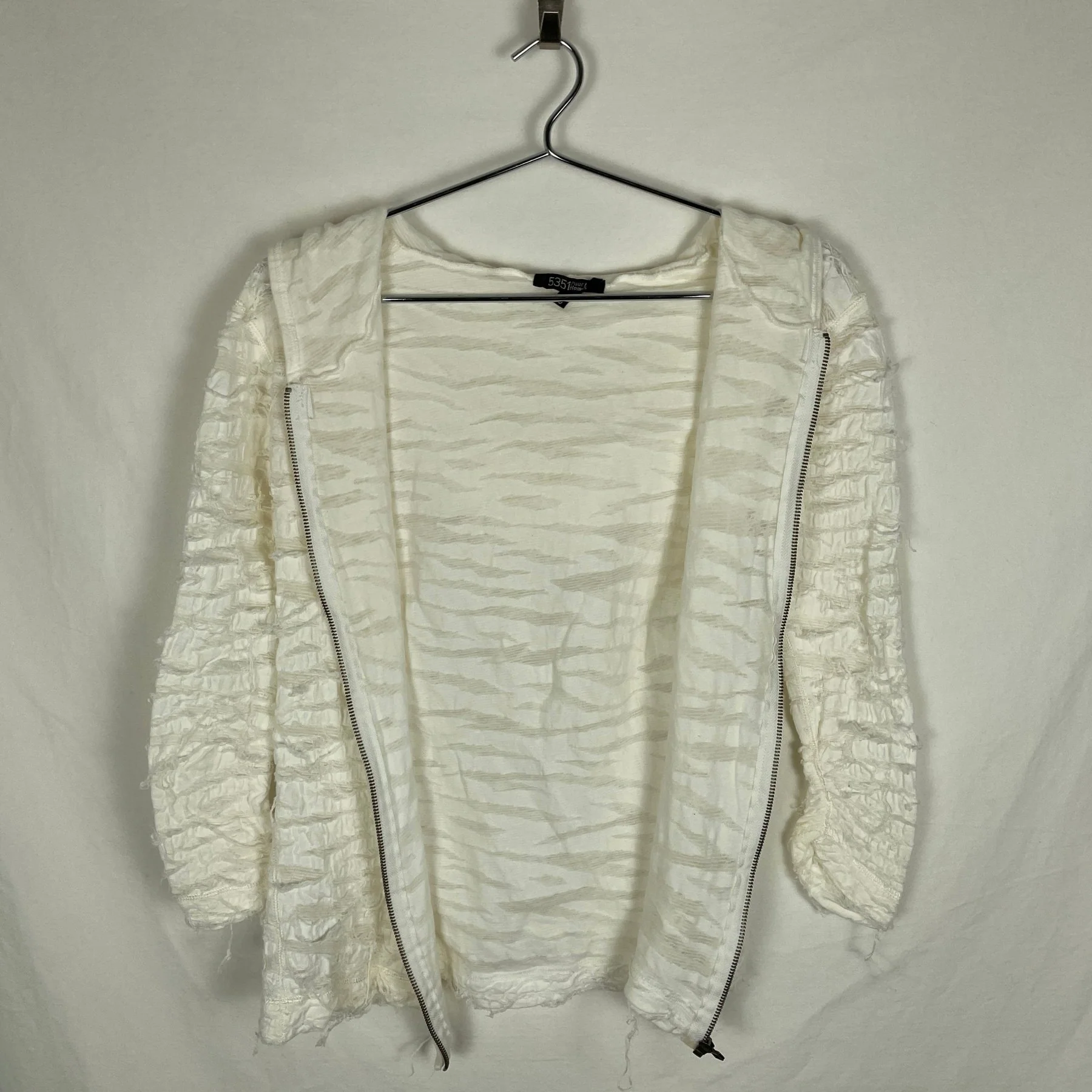 5351 Pour Les Hommes Distressed Hoodie - Image 4