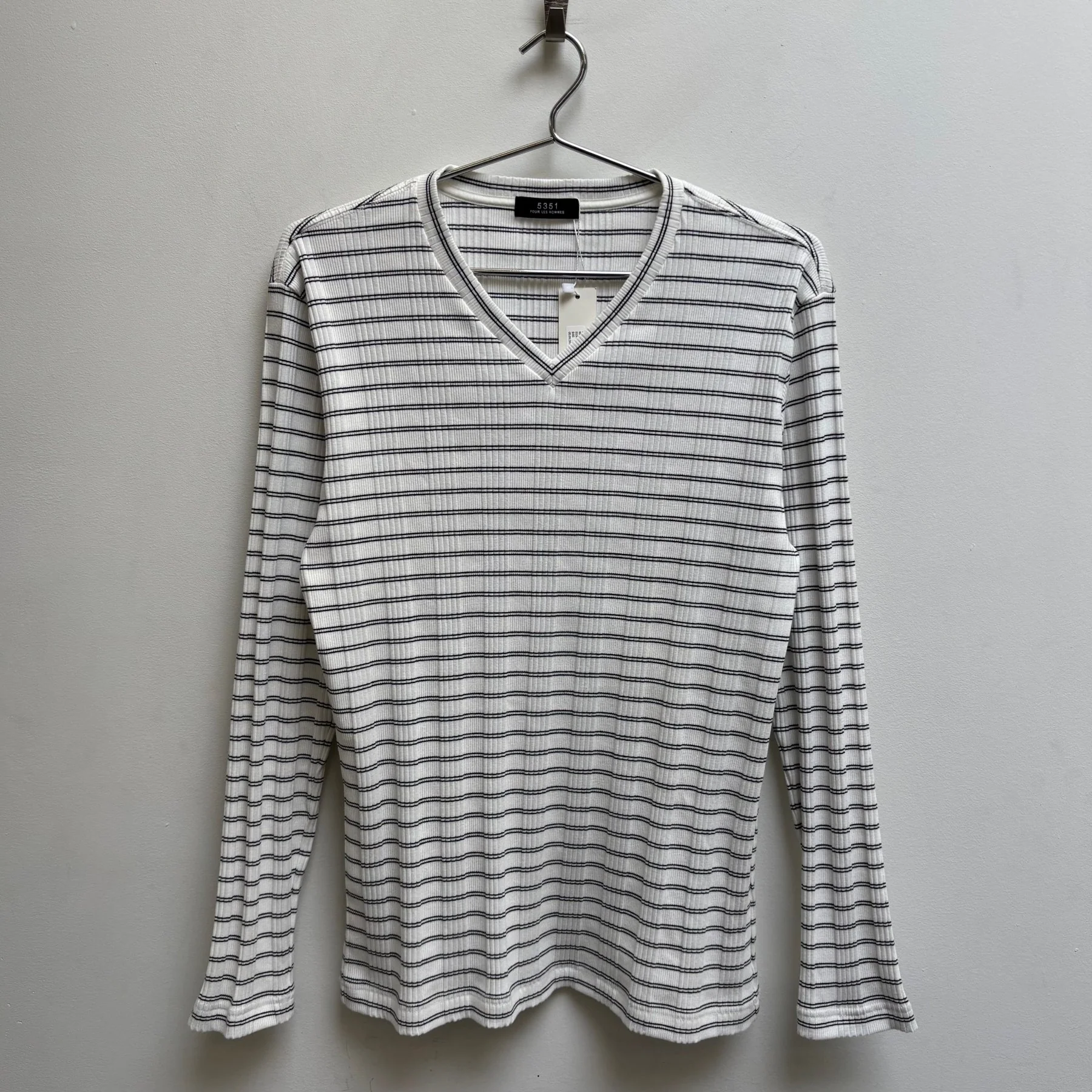 5351 Pour Les Hommes Striped V-Neck Ribbed Long Sleeve