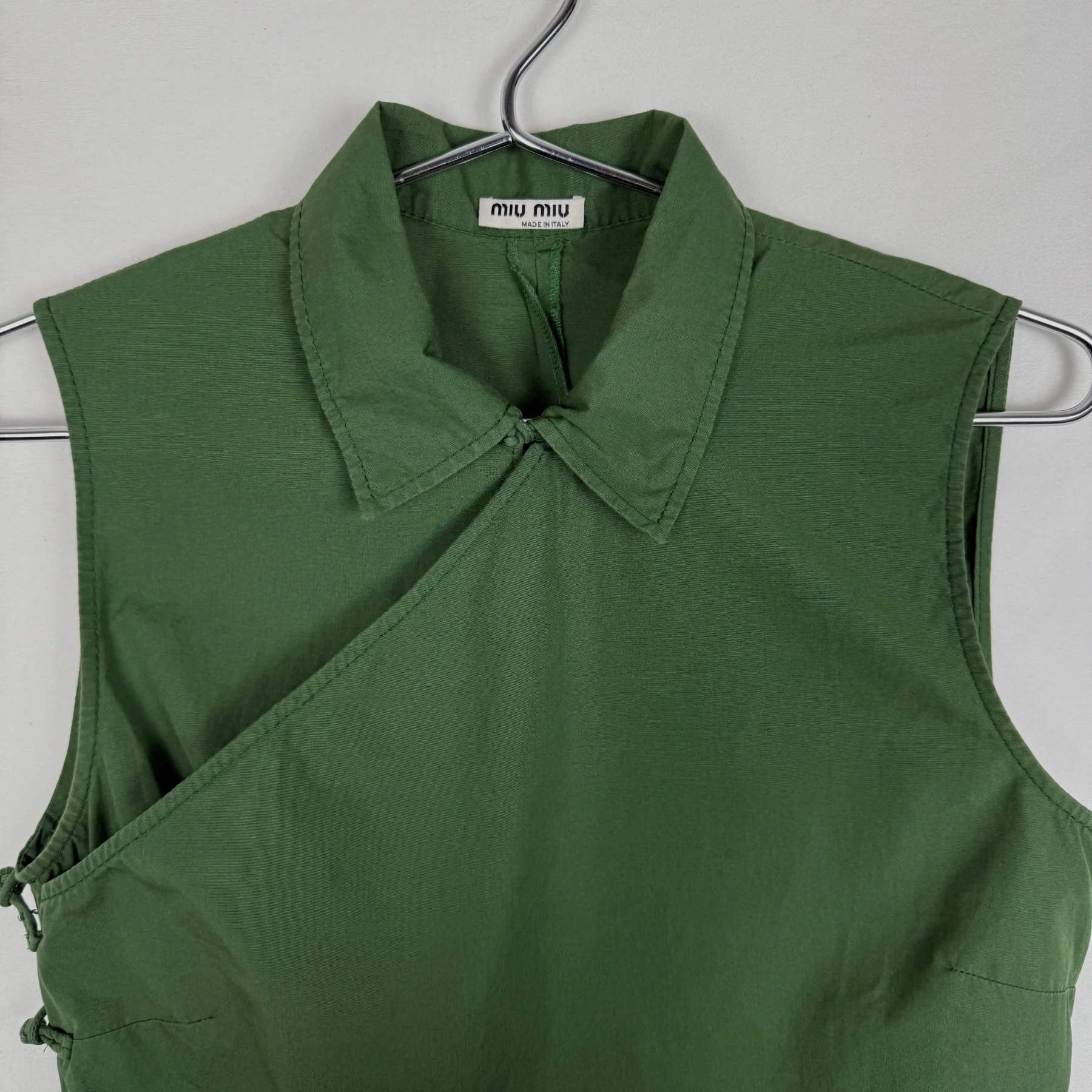 SS03 Miu Miu Knot Closure Sleeveless Blouse - Image 3