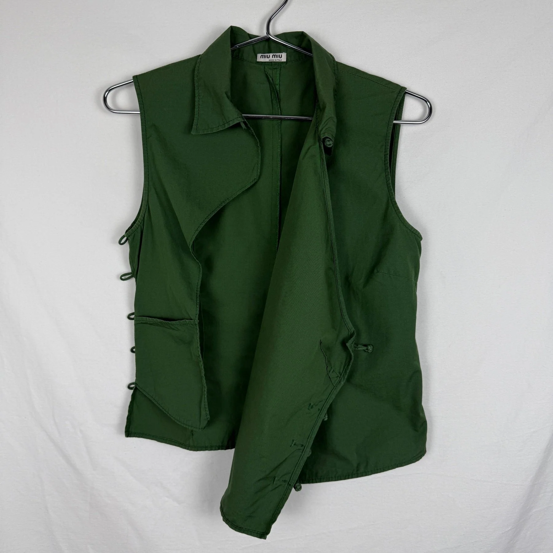 SS03 Miu Miu Knot Closure Sleeveless Blouse - Image 7