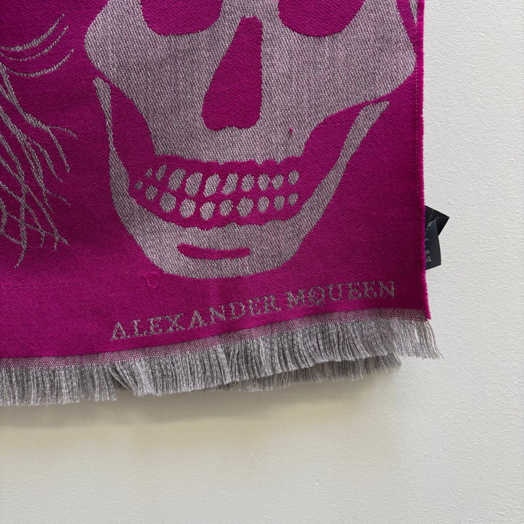 Alexander McQueen Wool Skull Scarf - Image 6