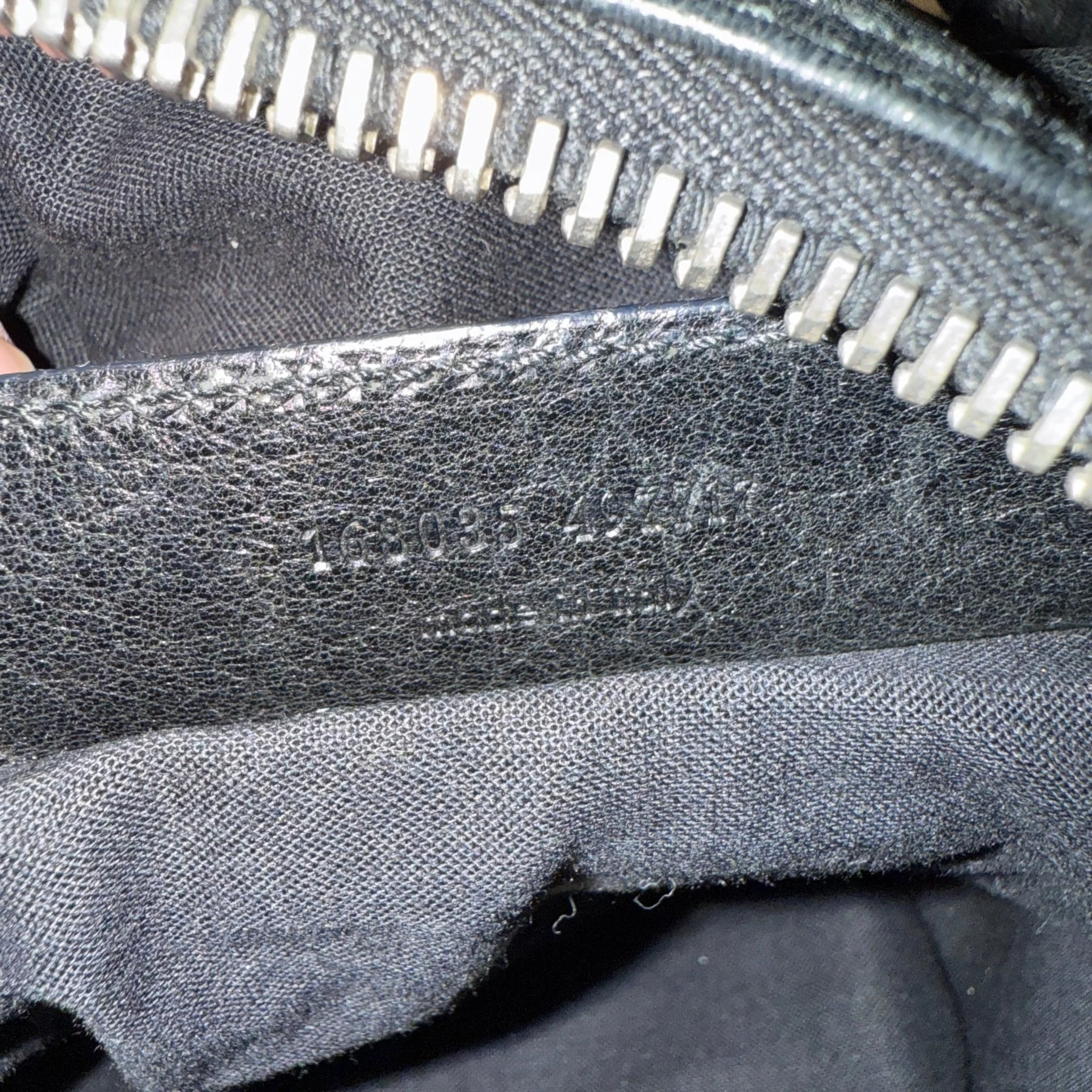Balenciaga Agneau Whistle Handbag - Image 10
