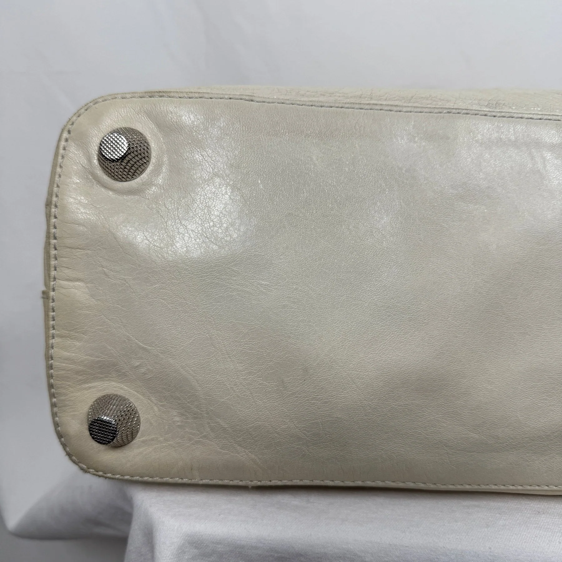 Balenciaga Giant Work Bag In Ivory - Image 12