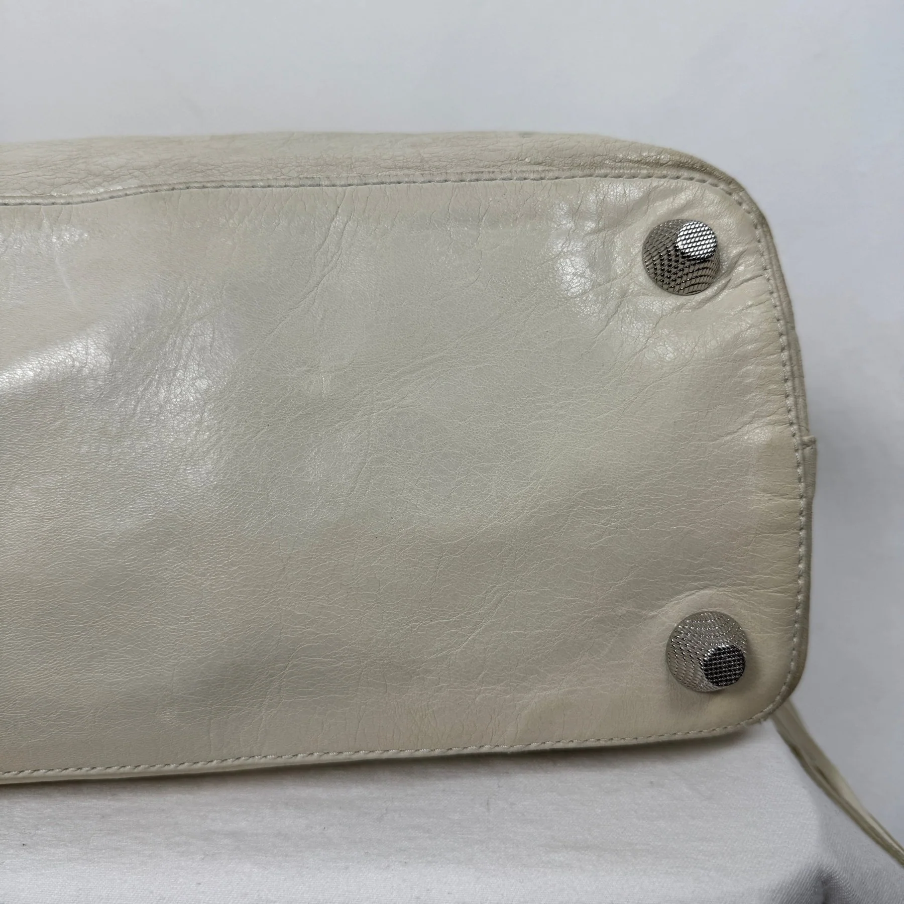 Balenciaga Giant Work Bag In Ivory - Image 13