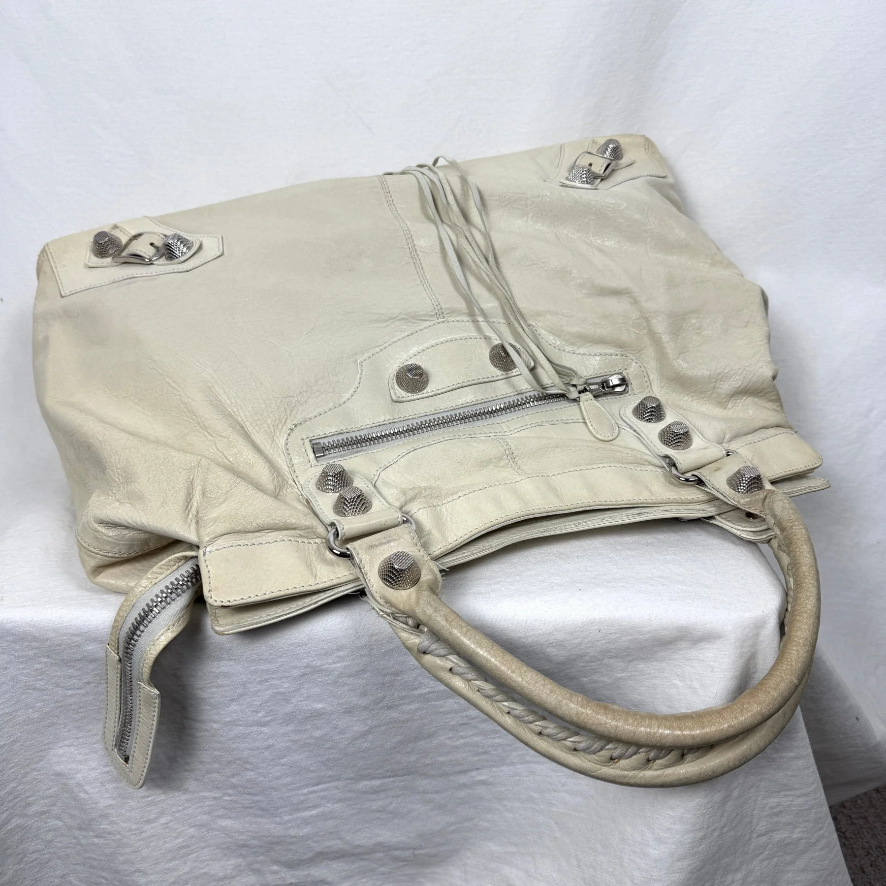 Balenciaga Giant Work Bag In Ivory - Image 4