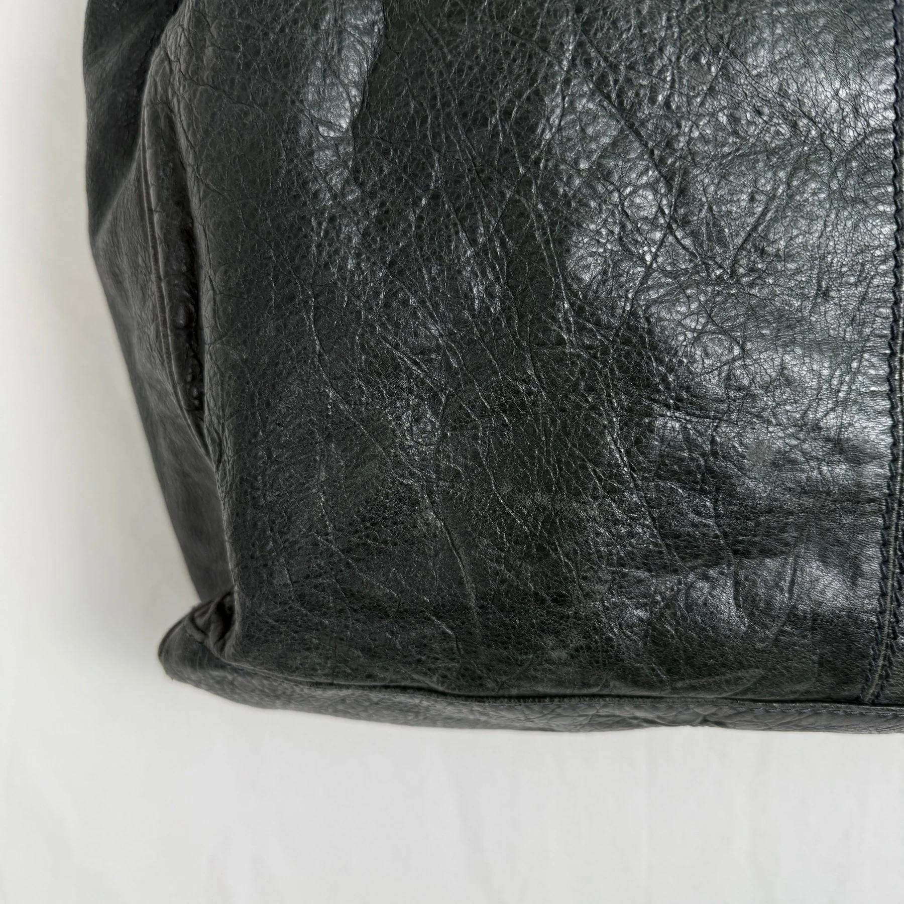 Balenciaga Hexagon Leather Tote Bag - Image 9