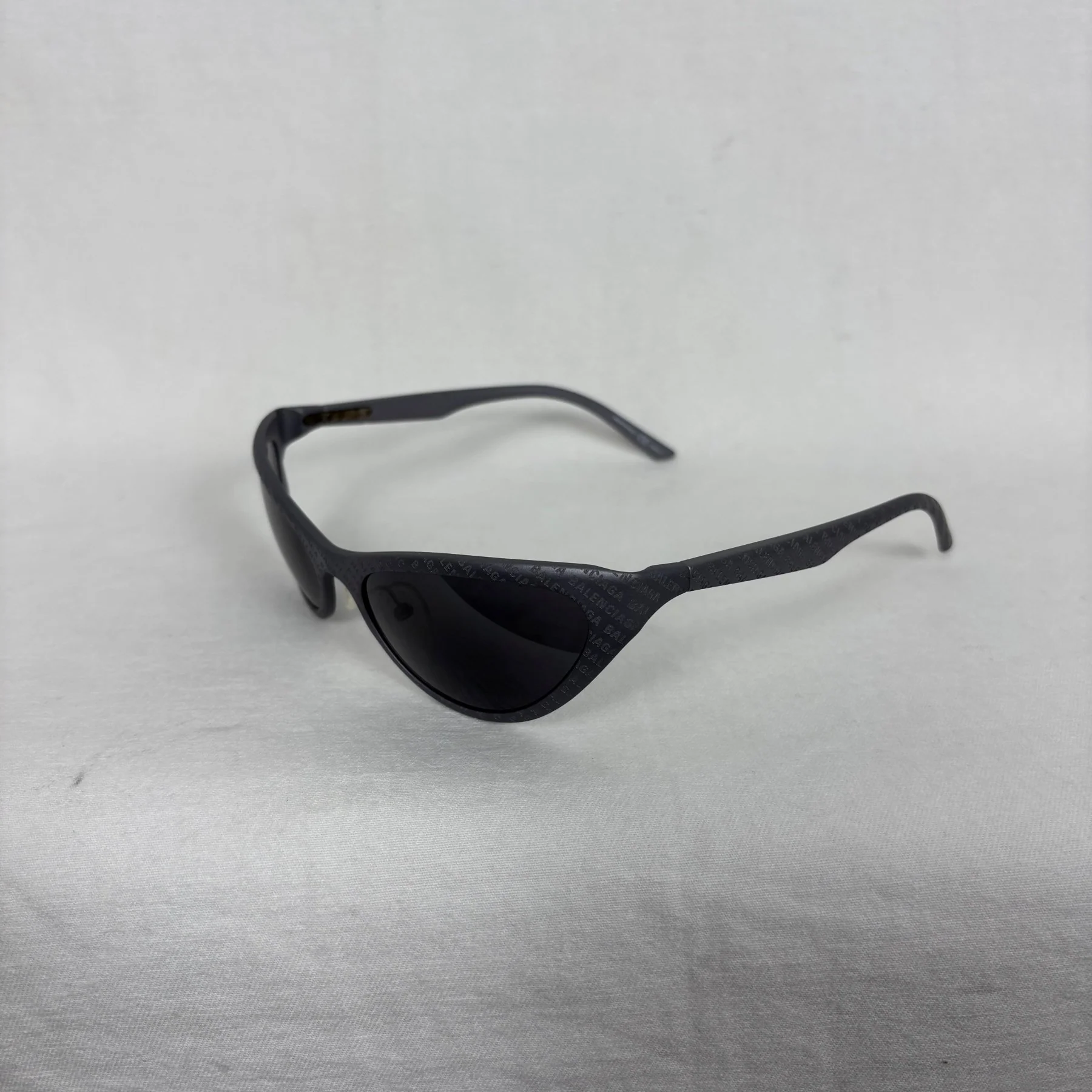 Balenciaga Logo Print Sunglasses - Image 5