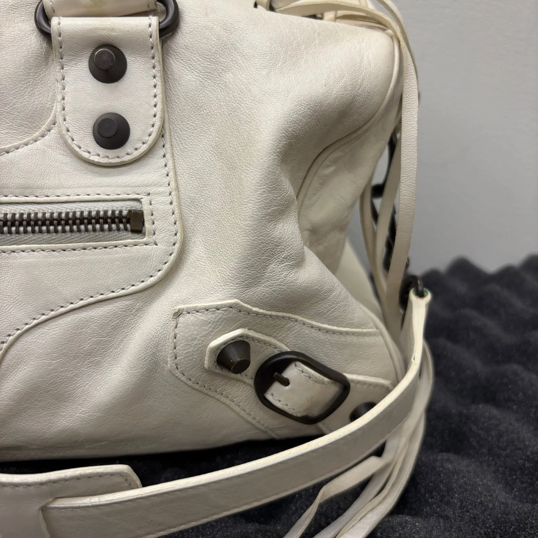 Balenciaga White Twiggy Leather Bag - Image 3