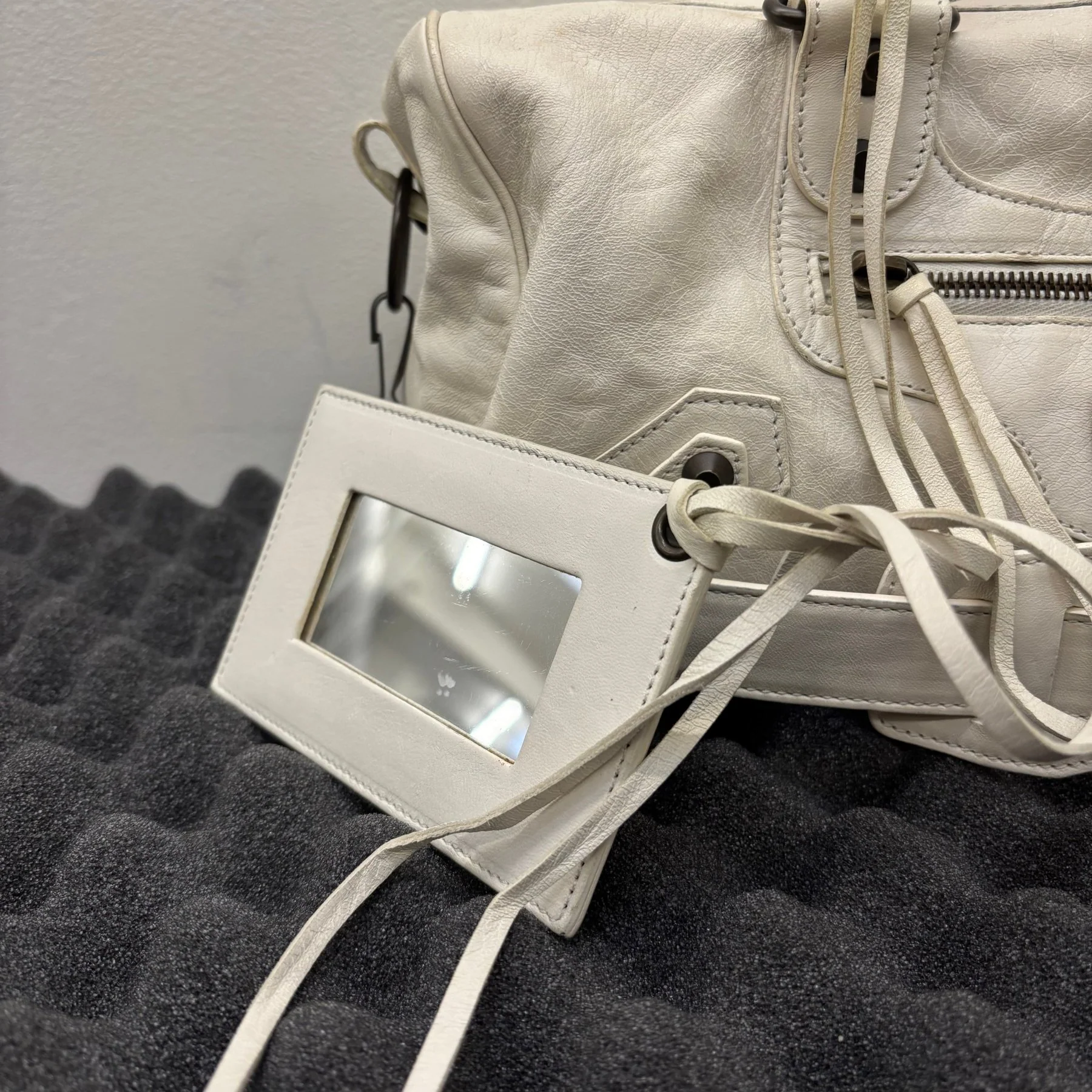 Balenciaga White Twiggy Leather Bag - Image 5