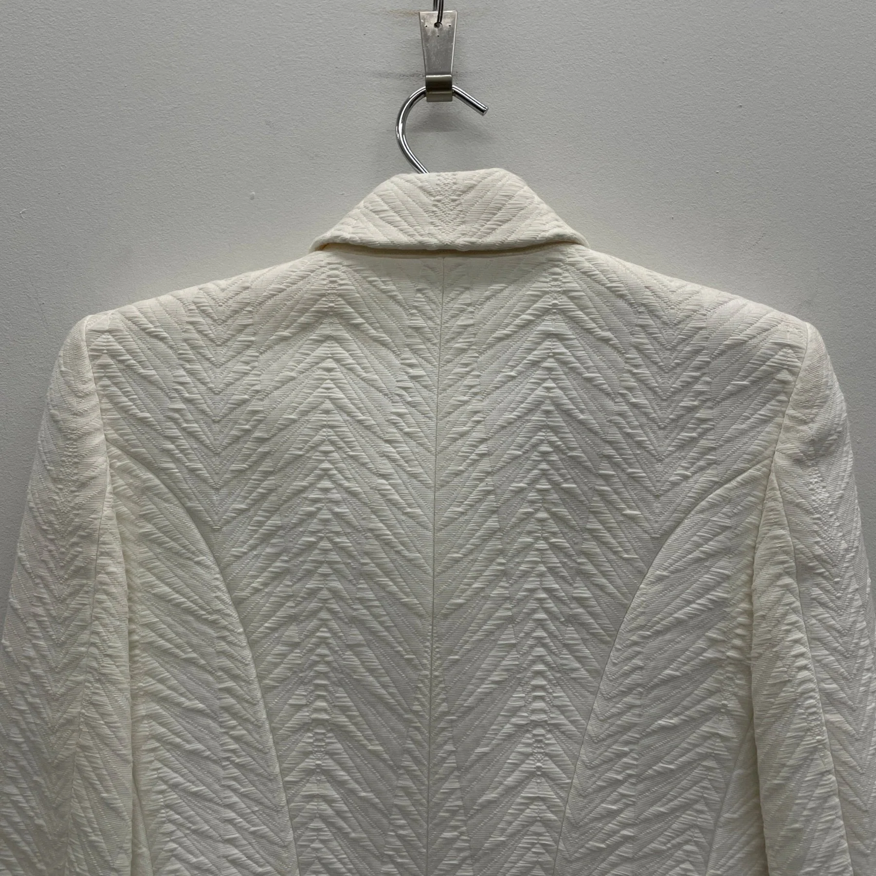 Balmain Paris Textured Embroidered White Blazer - Image 5