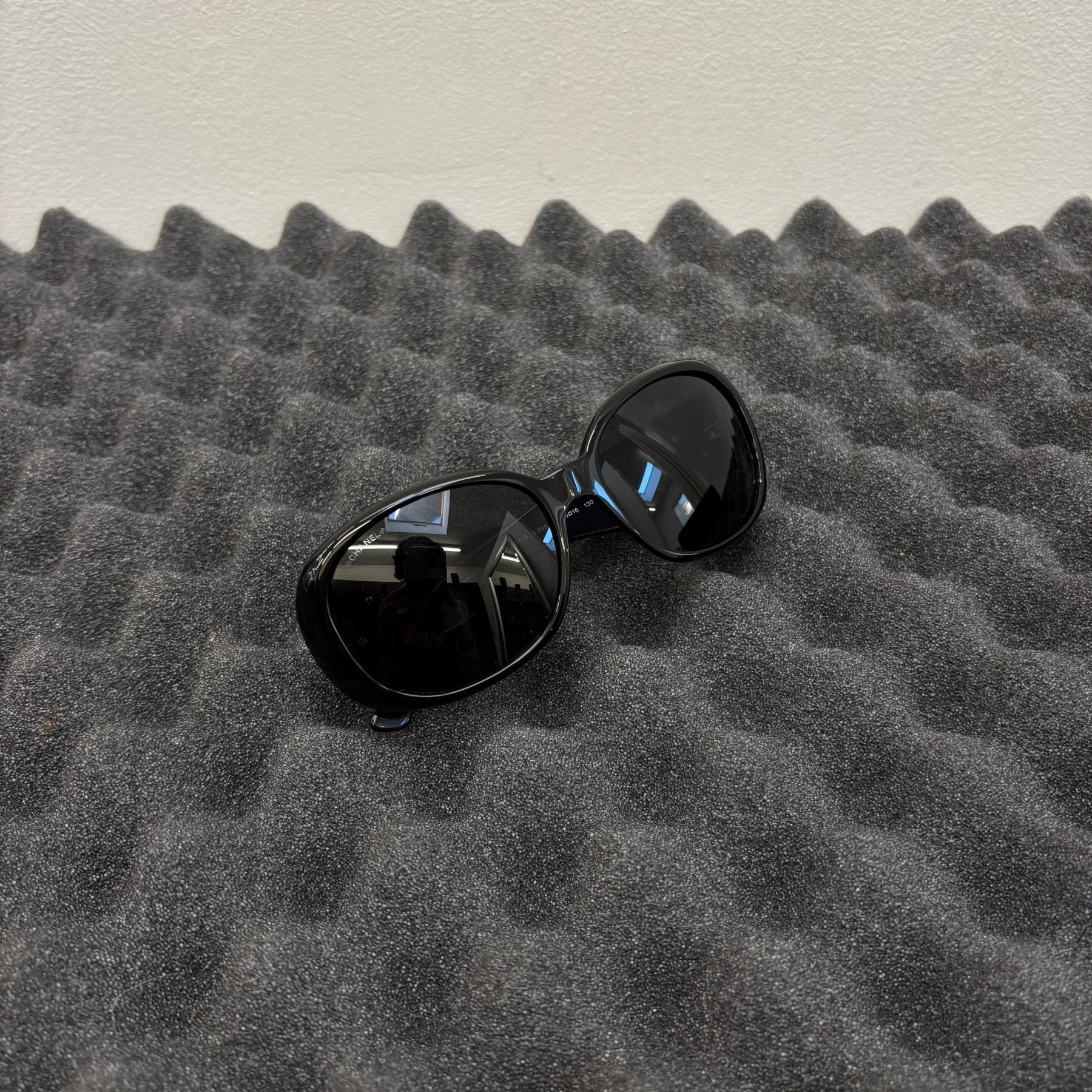 Chanel Flower Design Oval Sunglasses