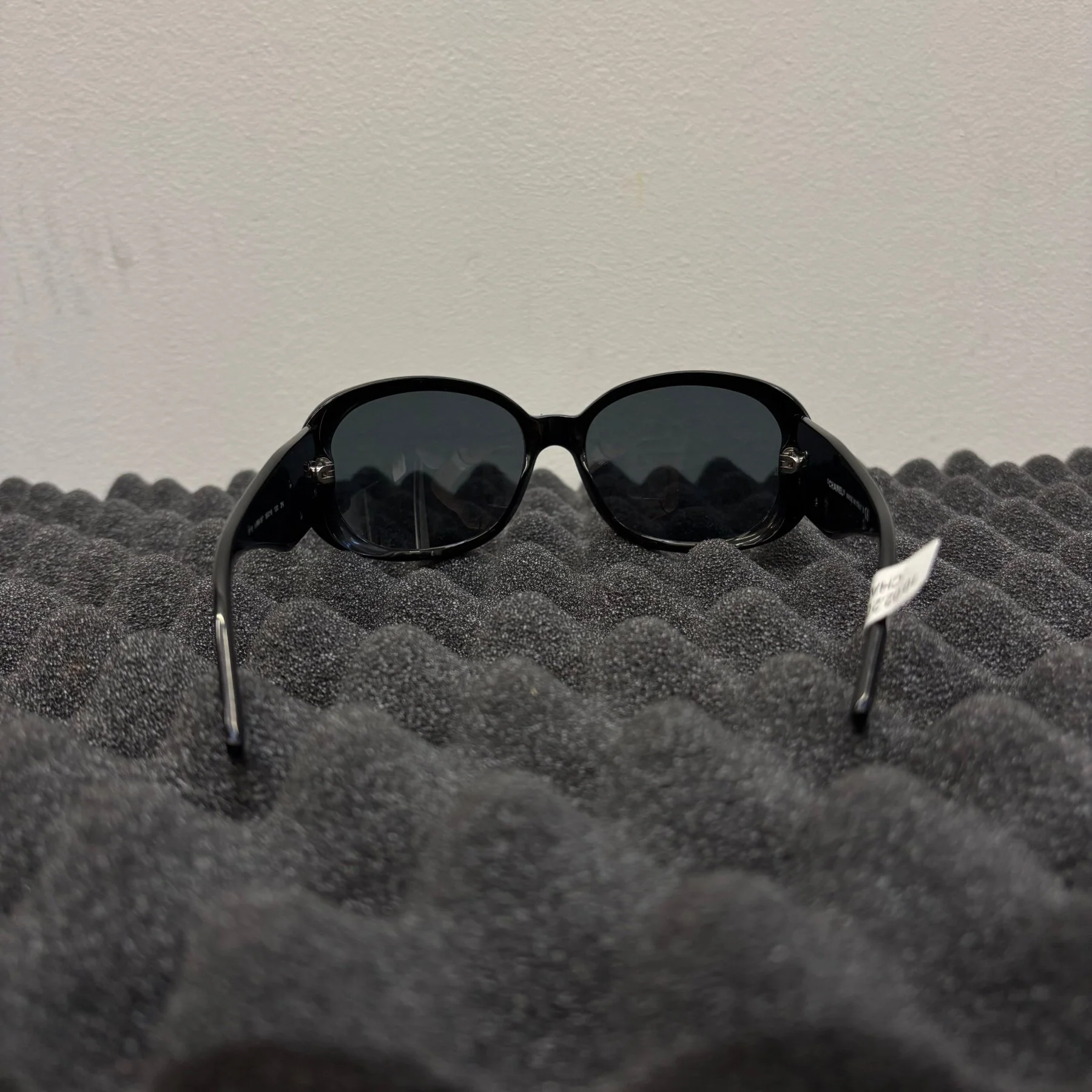 Chanel Flower Design Oval Sunglasses - Image 5