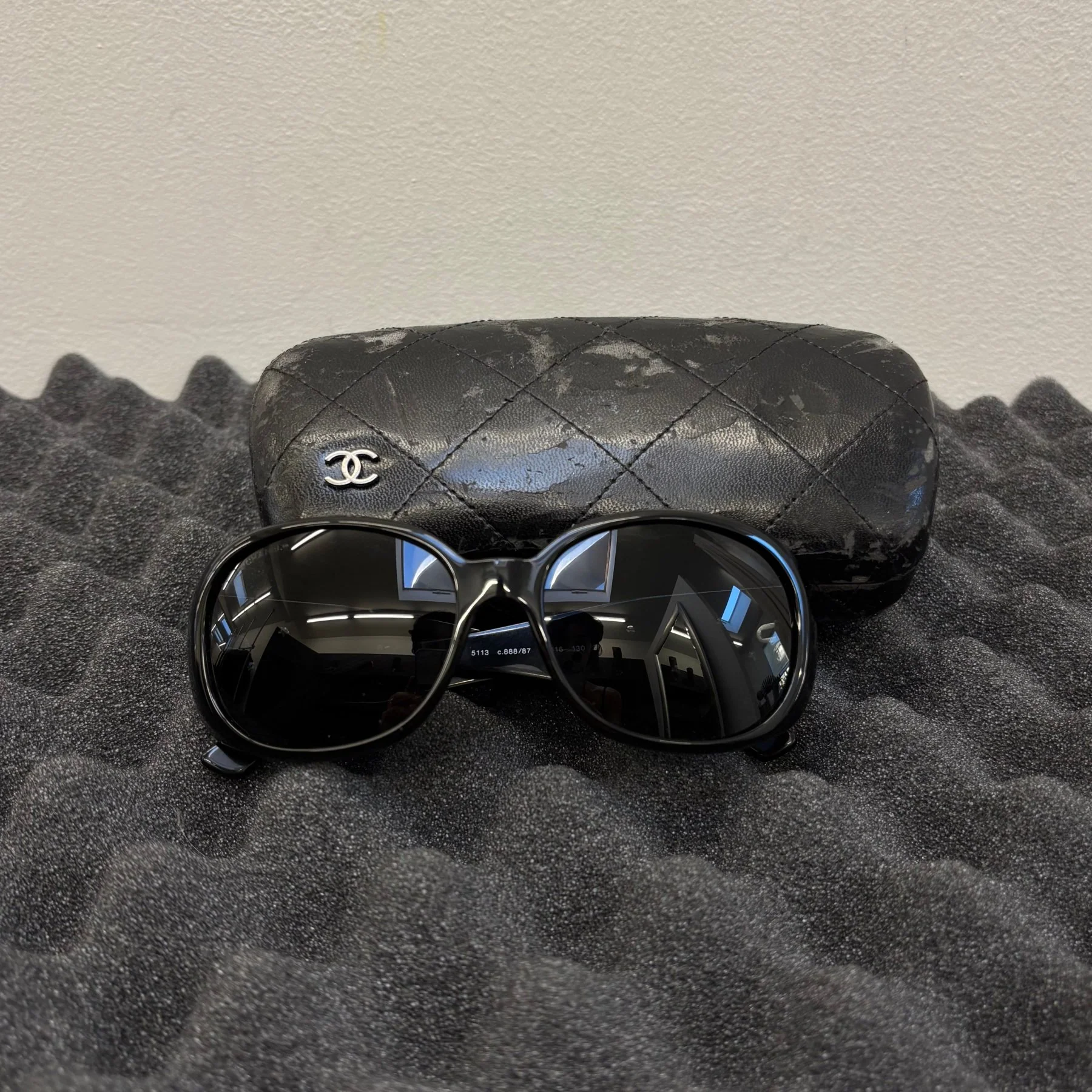 Chanel Flower Design Oval Sunglasses - Image 9