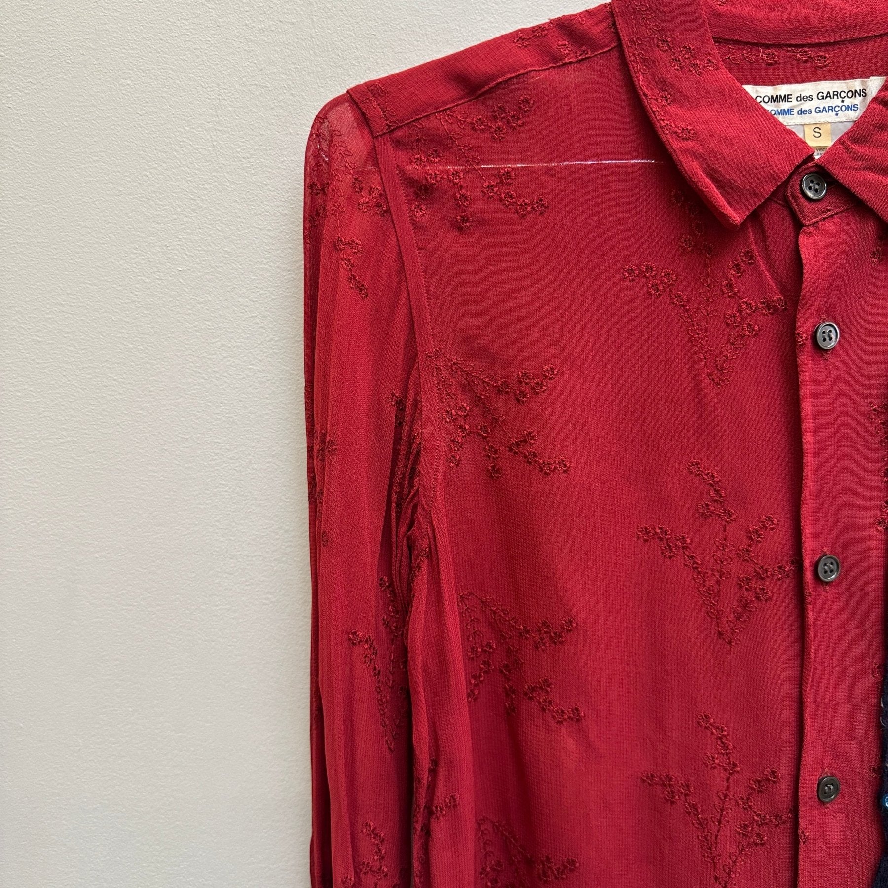 Comme Des Garçons Shirt Sheer Floral Side Patch Dress Shirt - Image 3