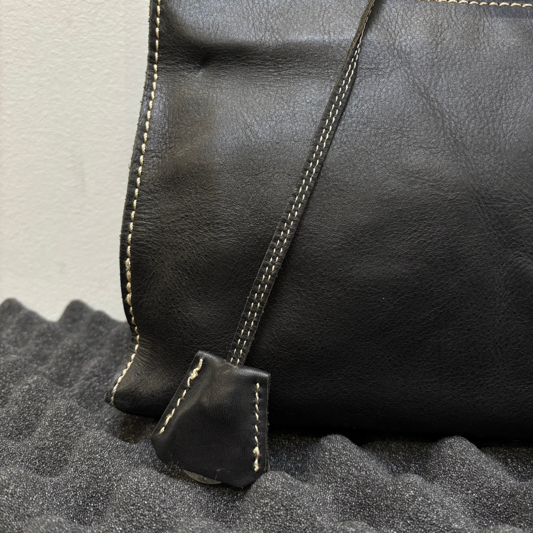 Contrast Stitching Leather Firkin Handbag - Image 7