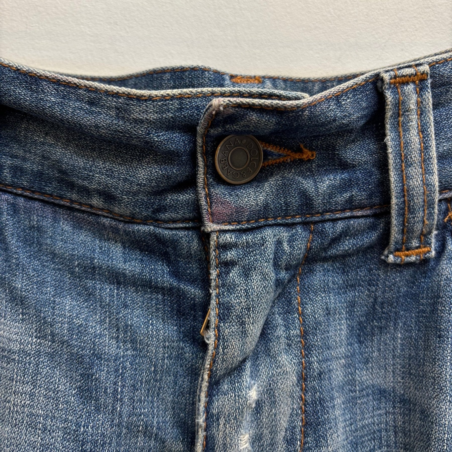 Dolce & Gabbana Studded Distressed Light Wash Jeans - Image 18