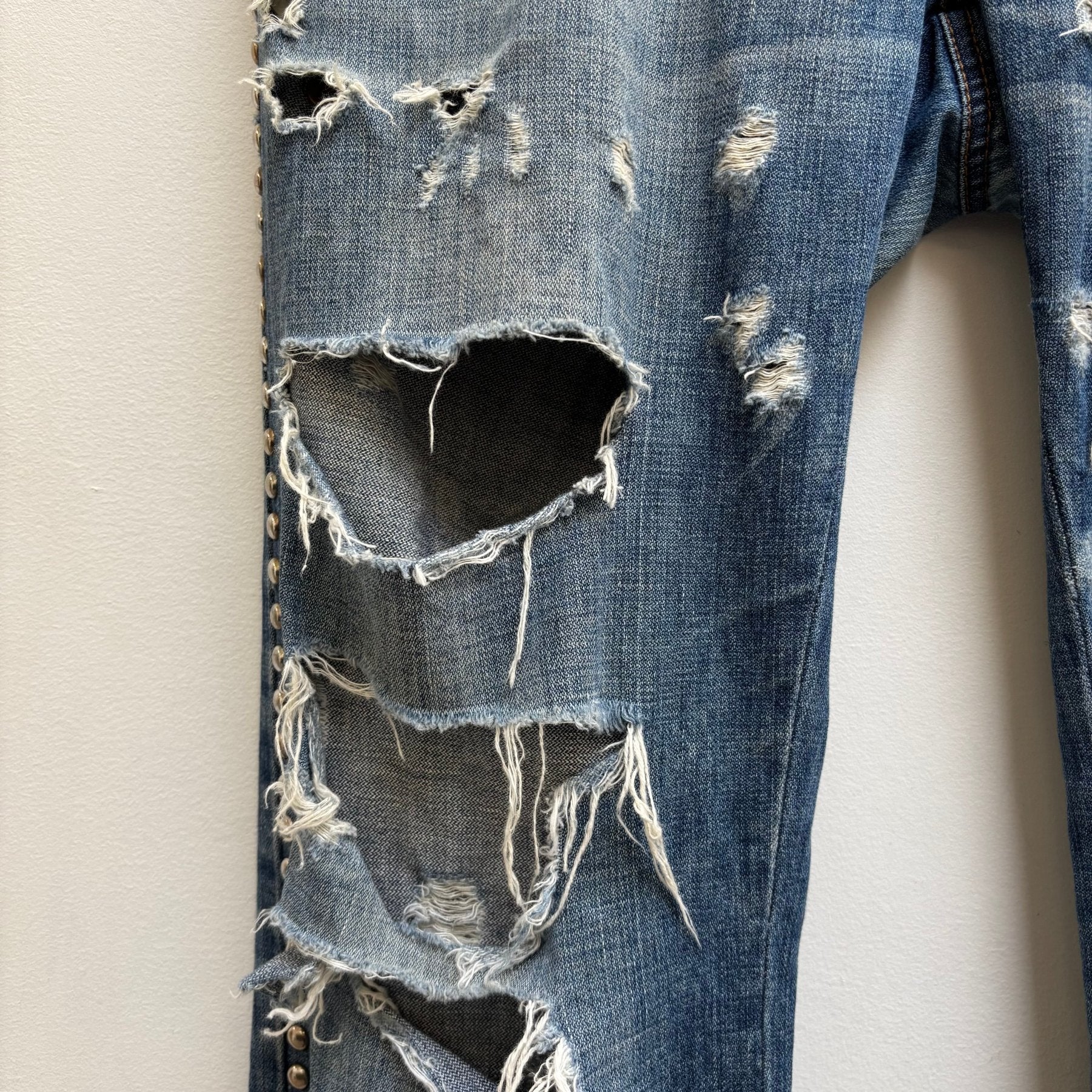 Dolce & Gabbana Studded Distressed Light Wash Jeans - Image 7