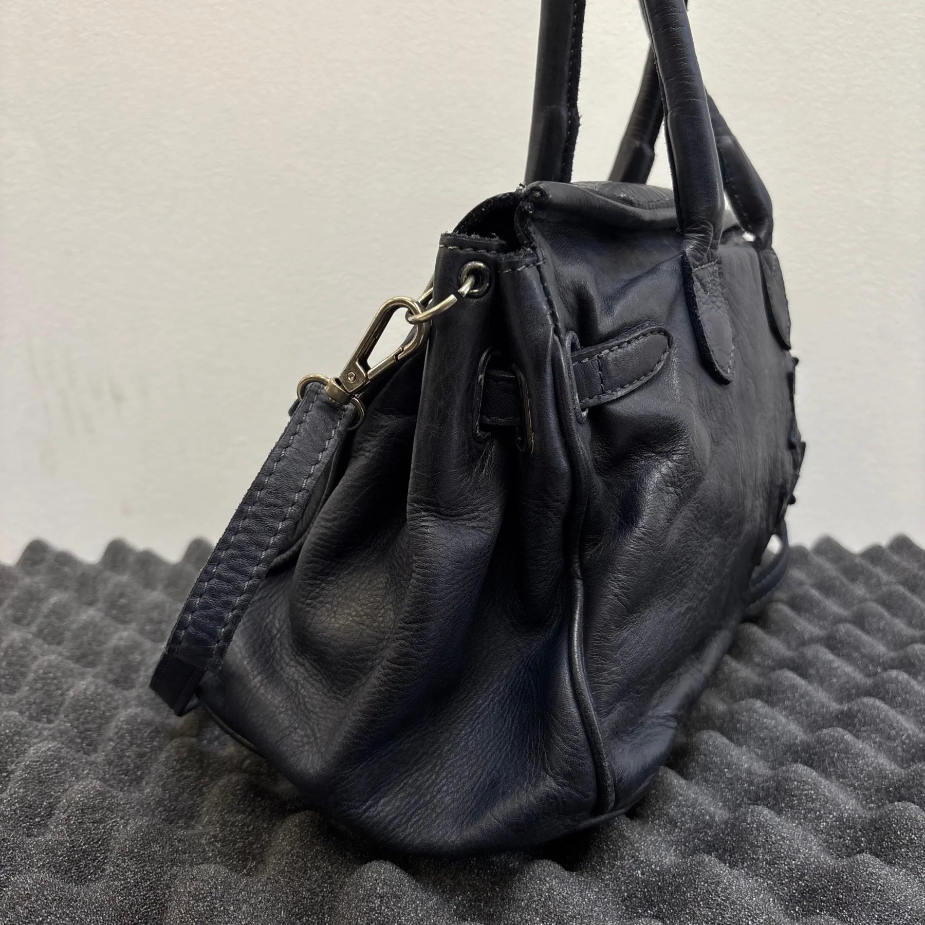 Firkin Navy Star Leather Handbag - Image 13