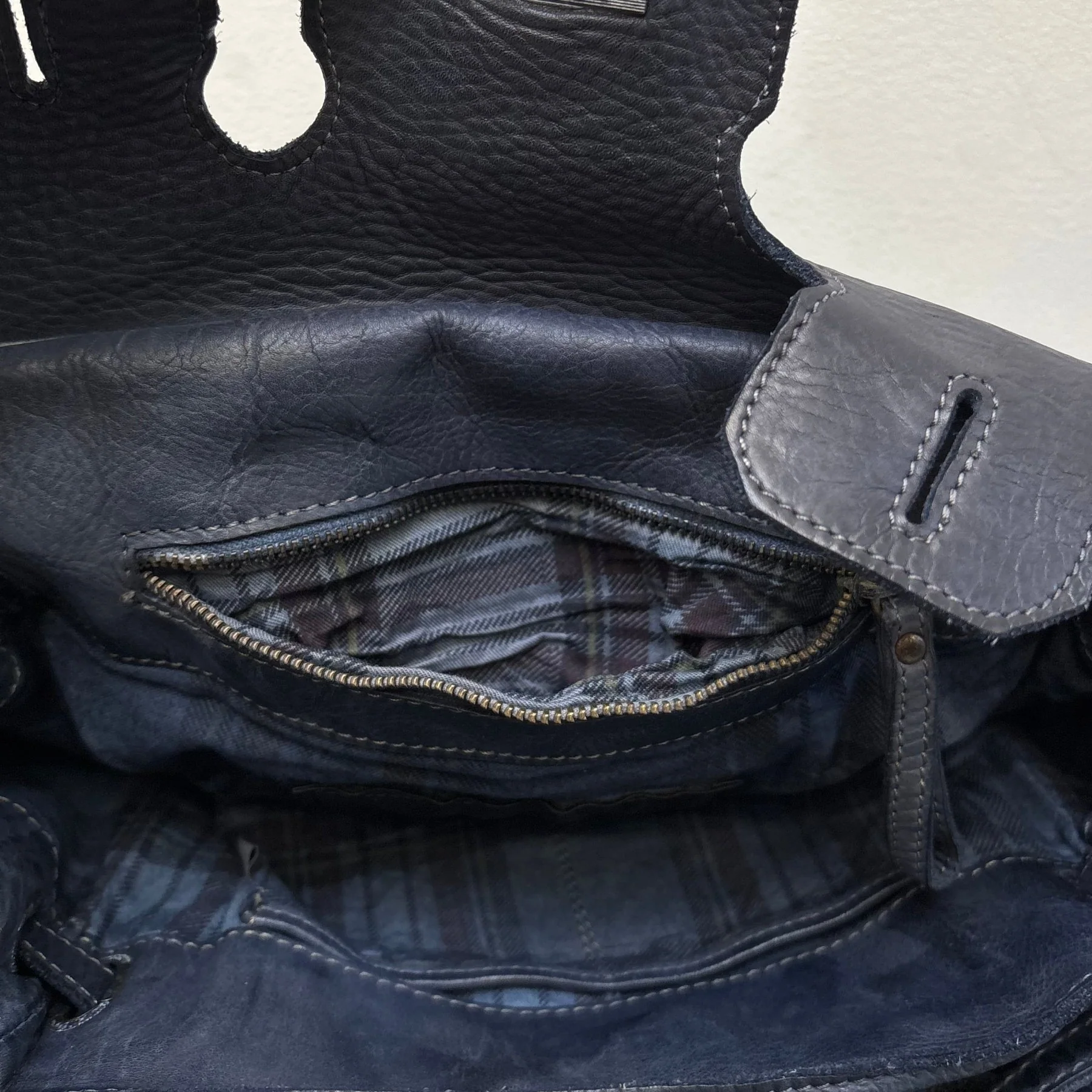 Firkin Navy Star Leather Handbag - Image 16