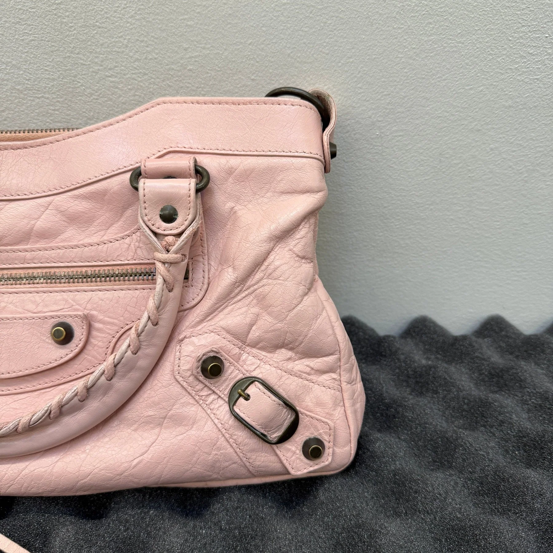 FW10 Balenciaga First Bag by Nicholas Ghesquiere in Baby Pink - Image 3