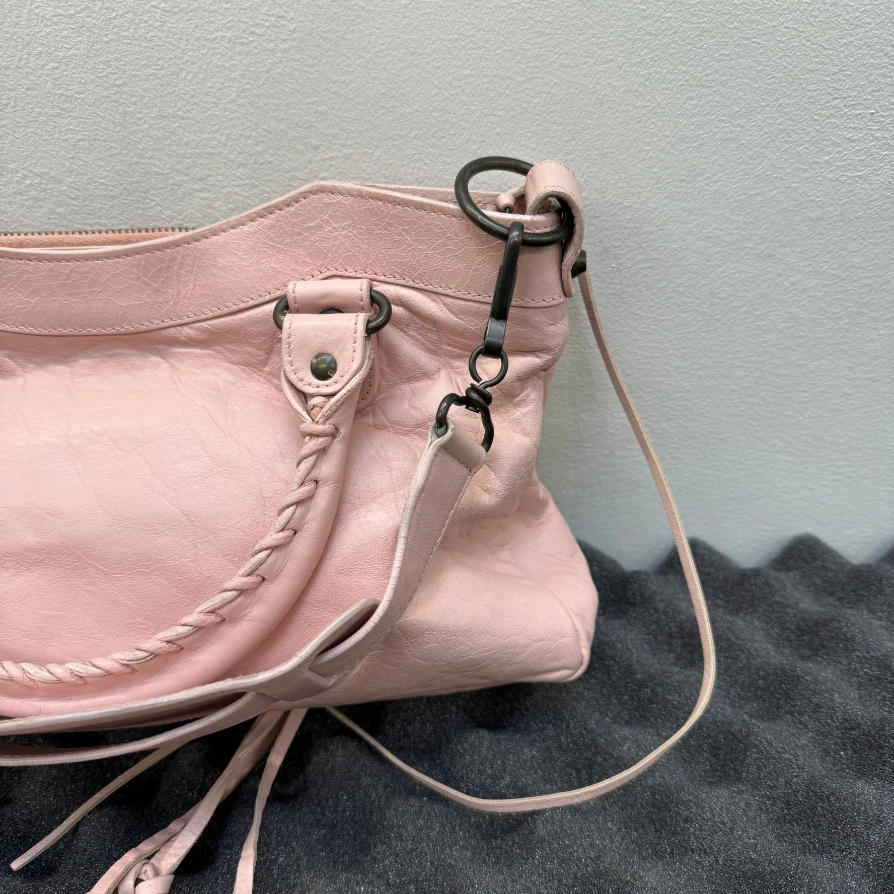 FW10 Balenciaga First Bag by Nicholas Ghesquiere in Baby Pink - Image 6