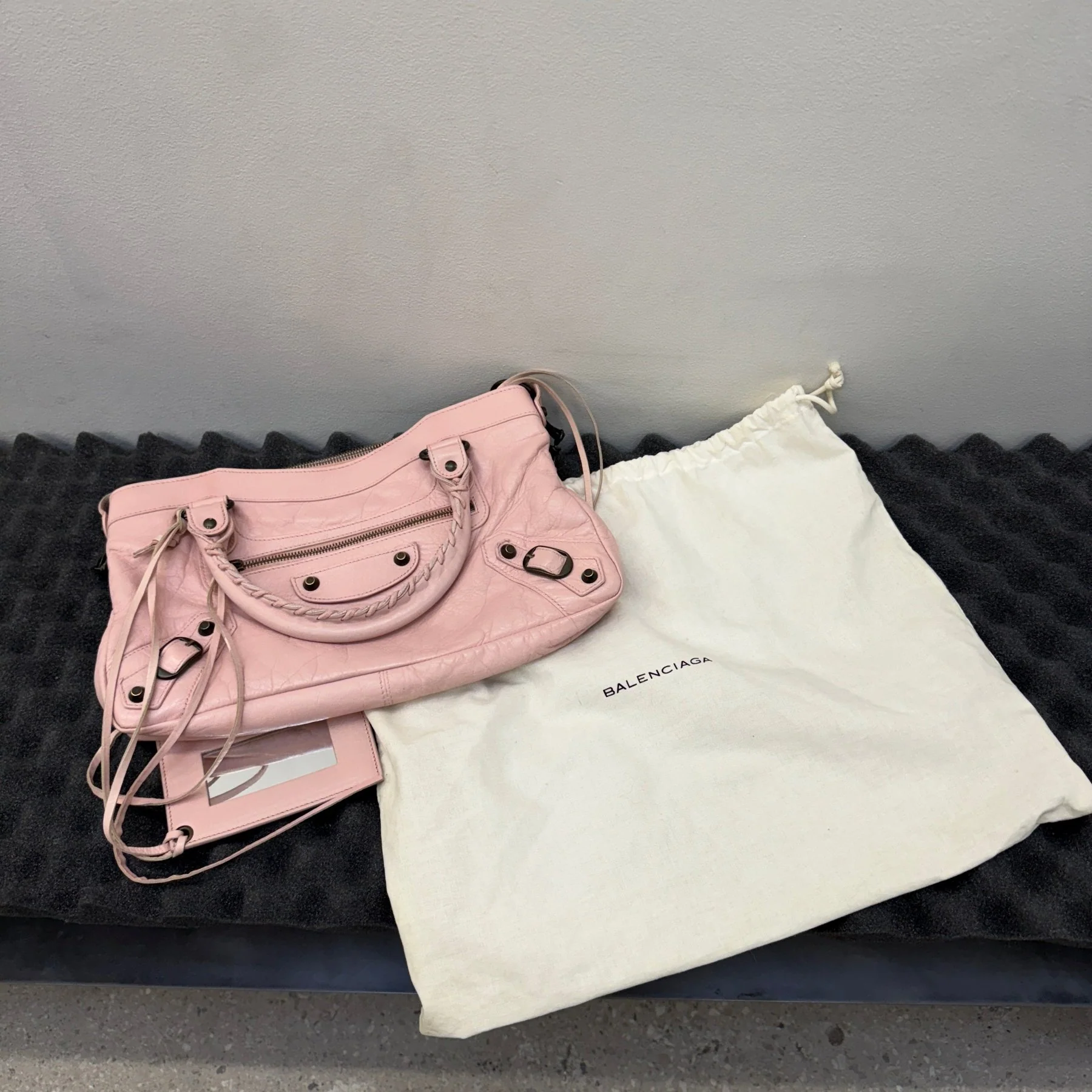 FW10 Balenciaga First Bag by Nicholas Ghesquiere in Baby Pink - Image 9