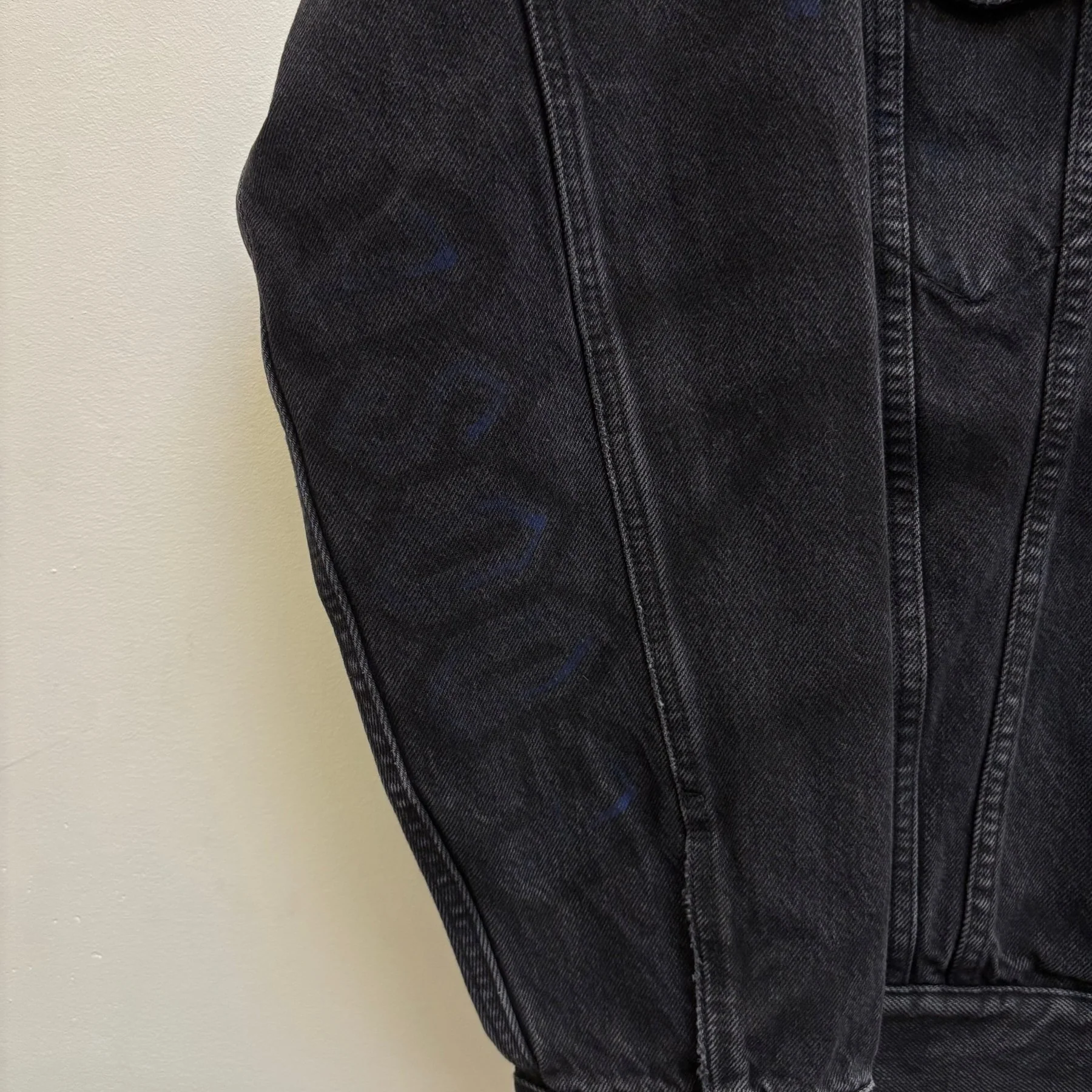 FW18 Balenciaga Trucker Paris Denim Jacket - Image 6