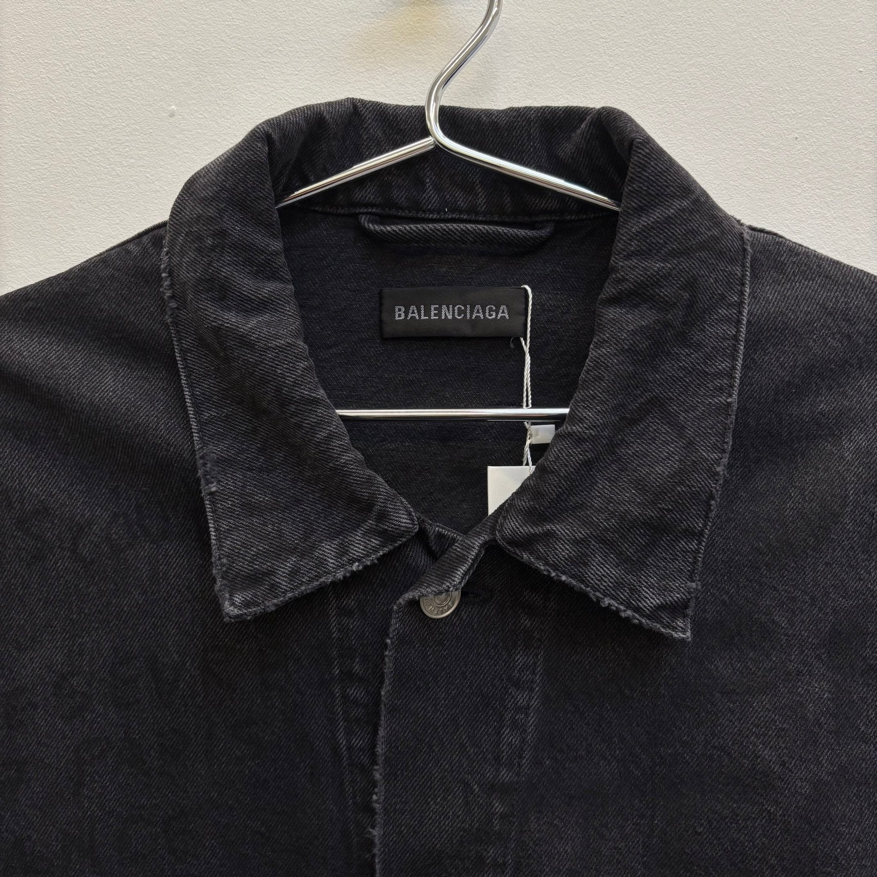 FW18 Balenciaga Trucker Paris Denim Jacket - Image 7
