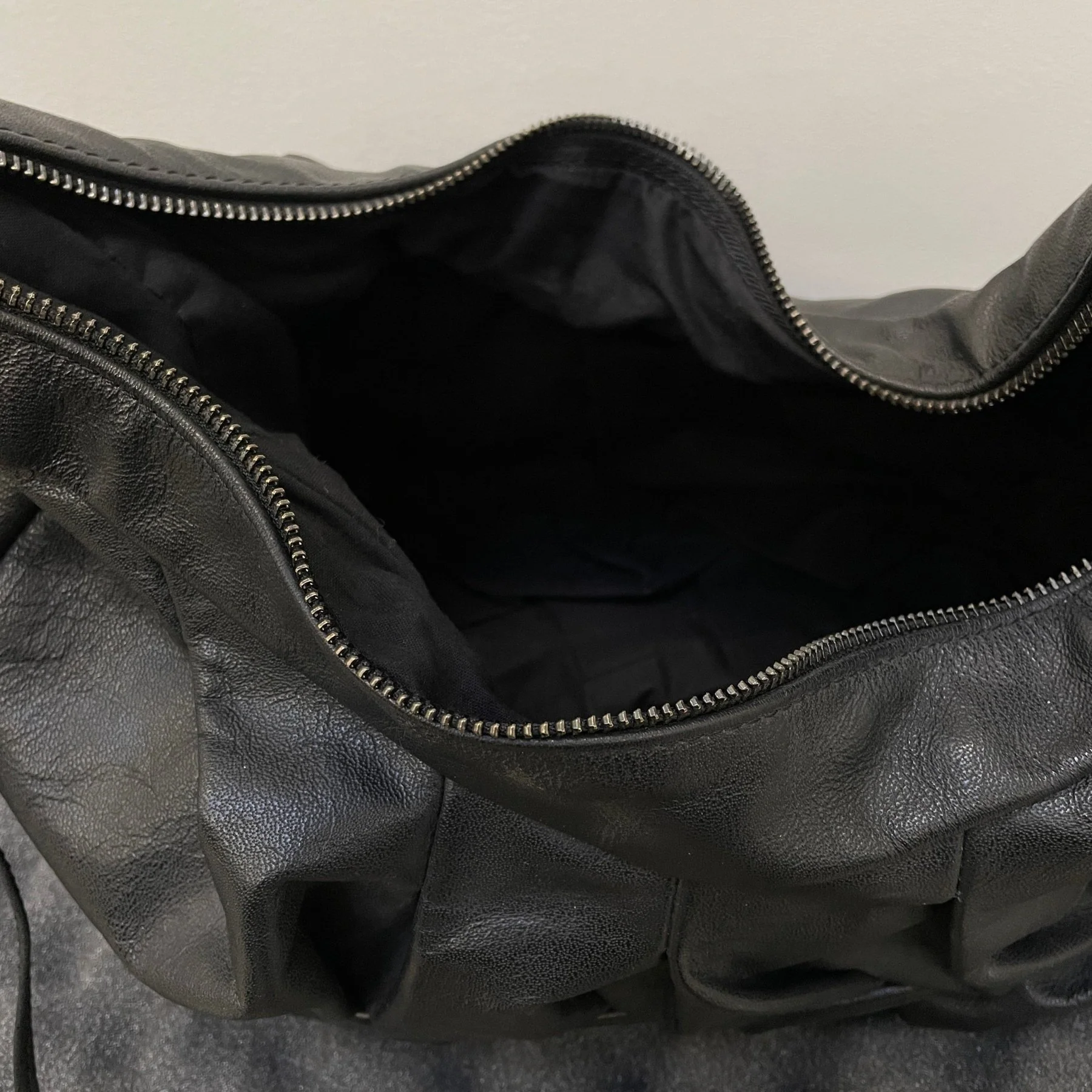 Geneve Florence Bound Leather Shoulder Bag - Image 9