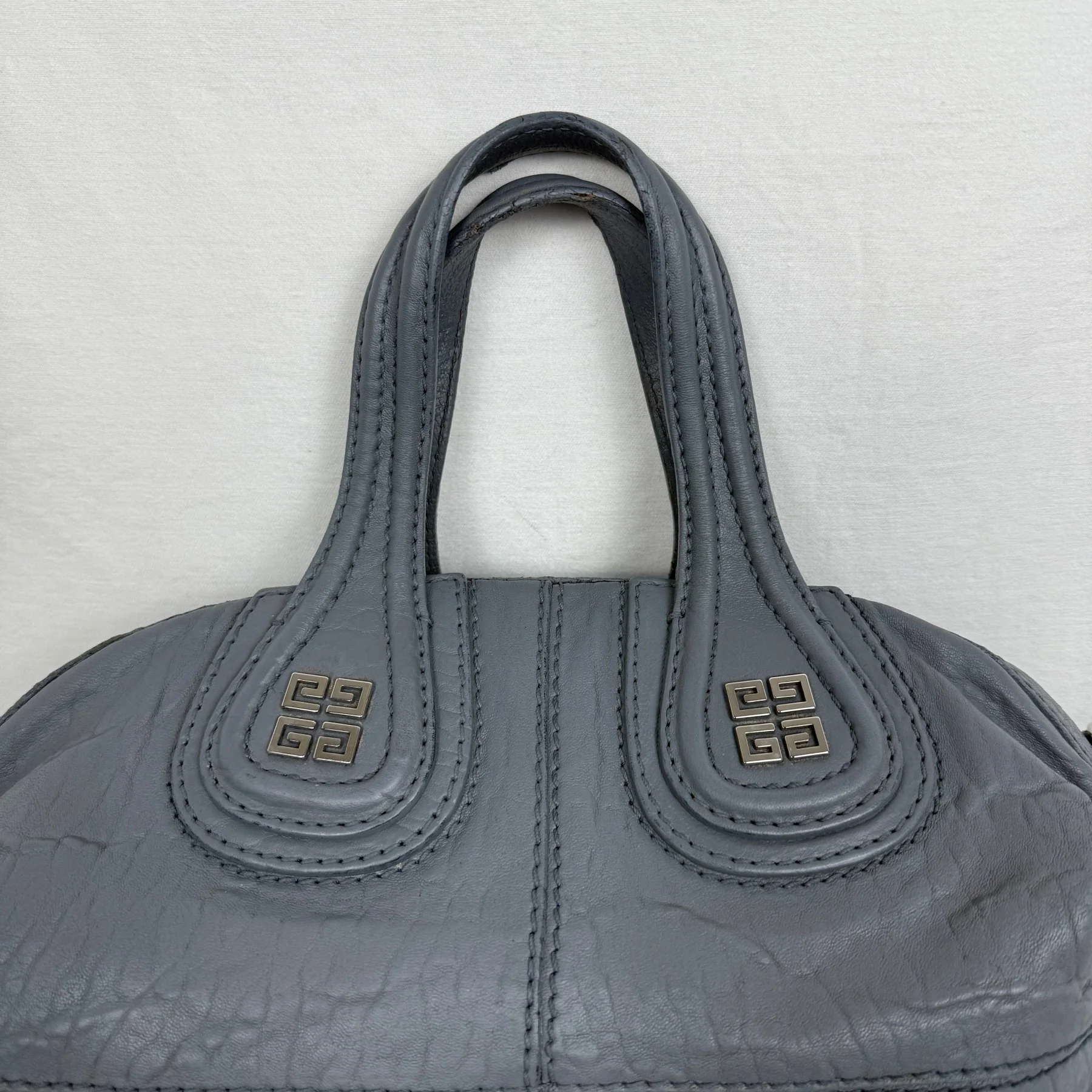 Givenchy Nightingale Leather Shoulder Bag - Image 6