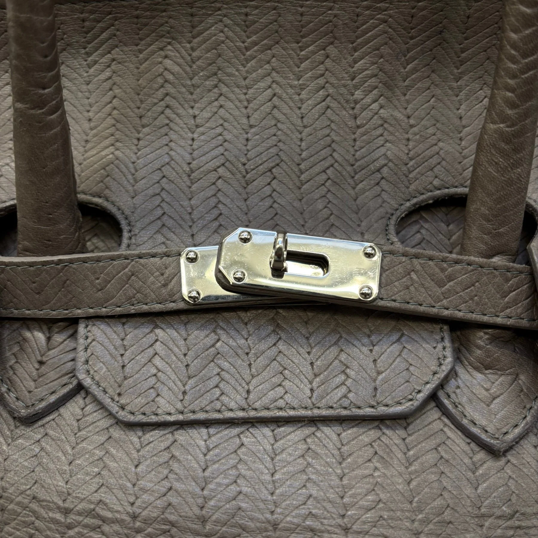 Grey Fishnet Patterned Leather Firkin Handbag - Image 8