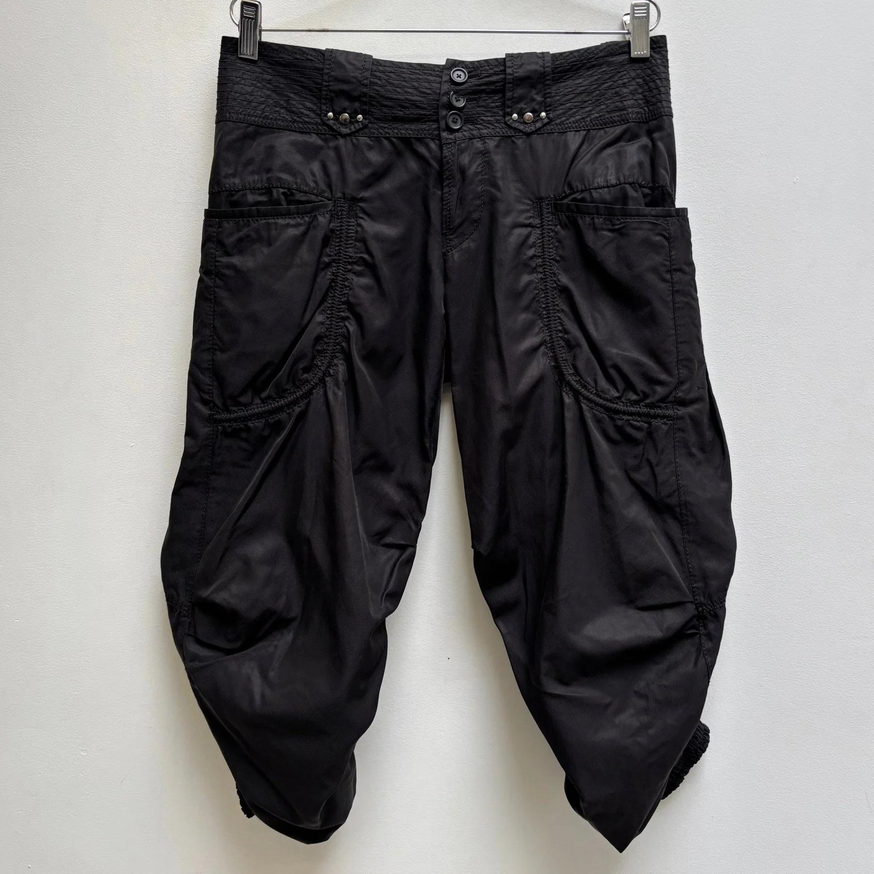 HIGH USE Parachute Capris Pants