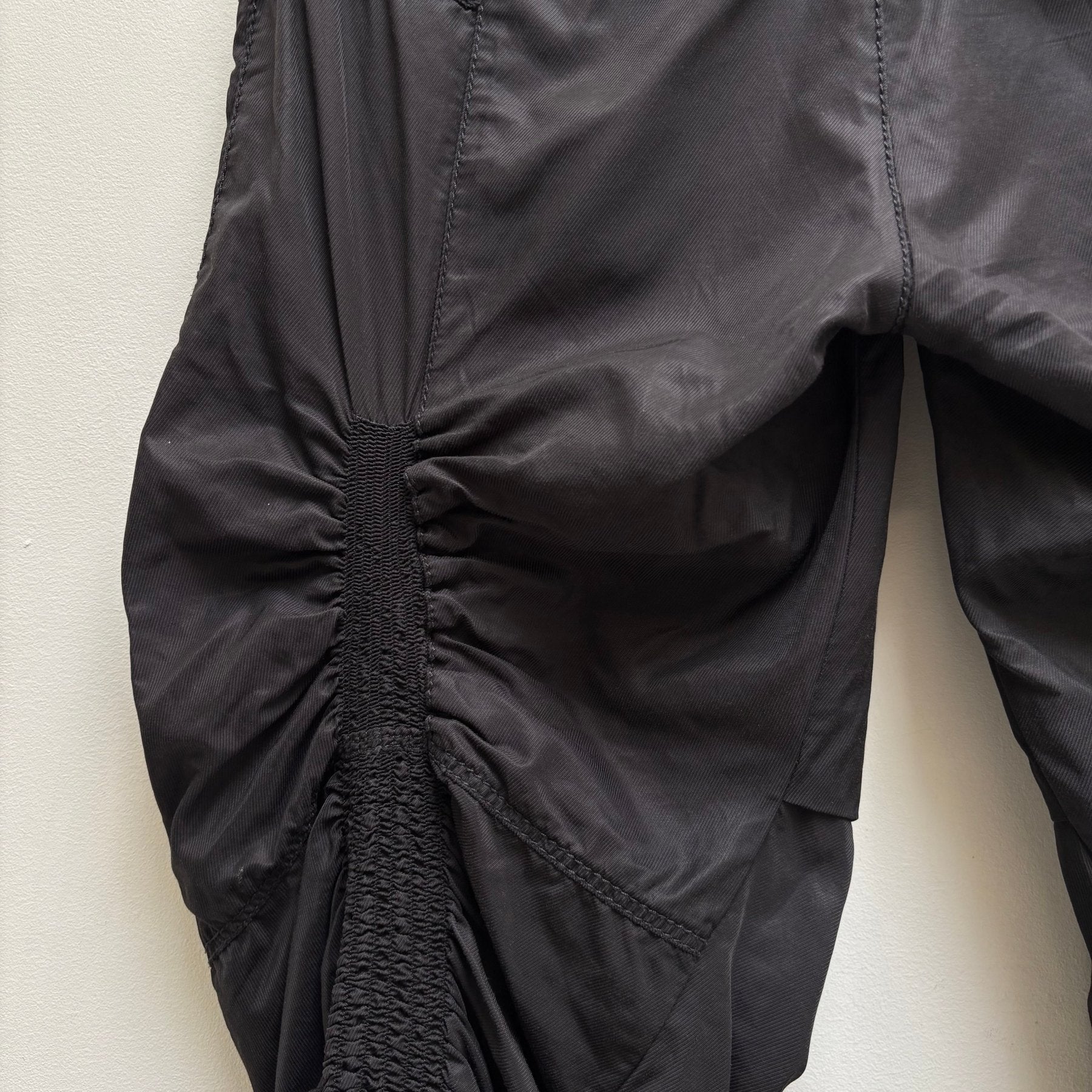 HIGH USE Parachute Capris Pants - Image 12