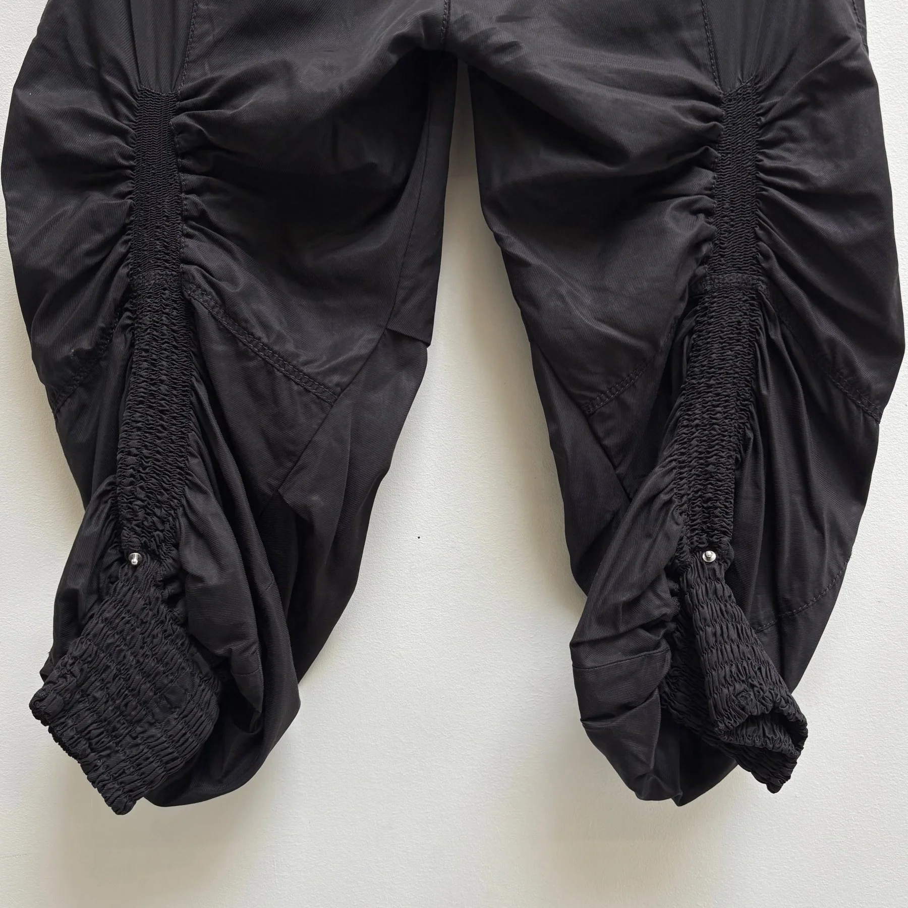 HIGH USE Parachute Capris Pants - Image 9