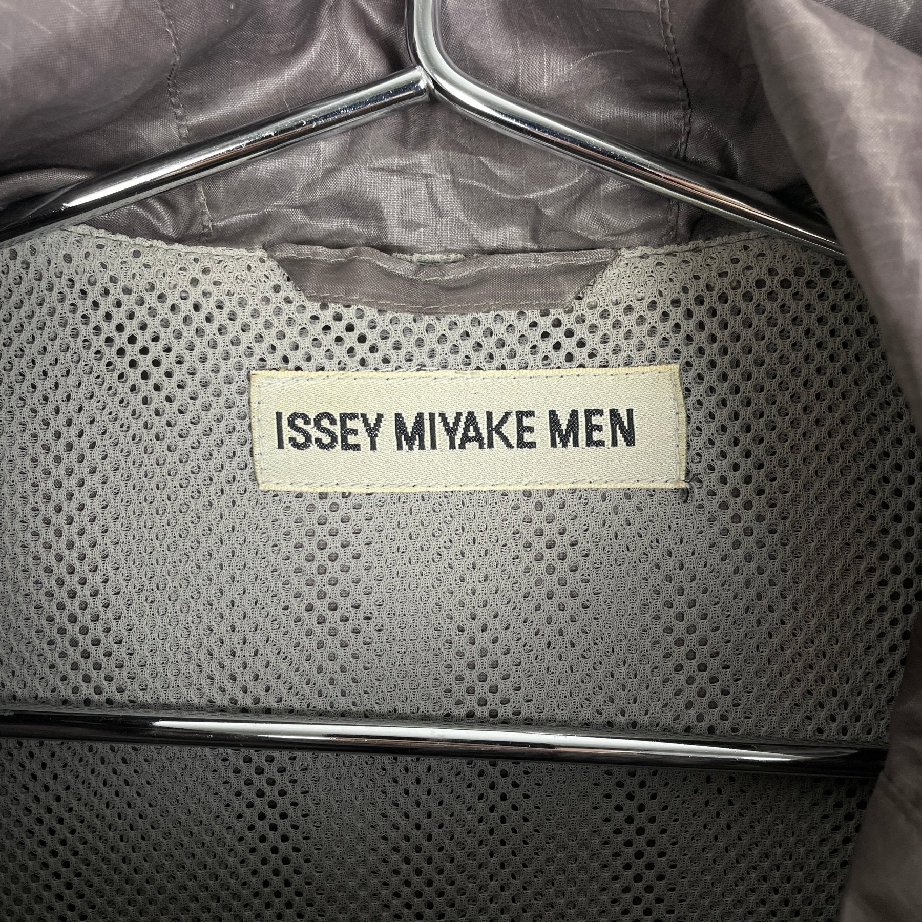 90s Issey Miyake Long Windbreaker - Image 4