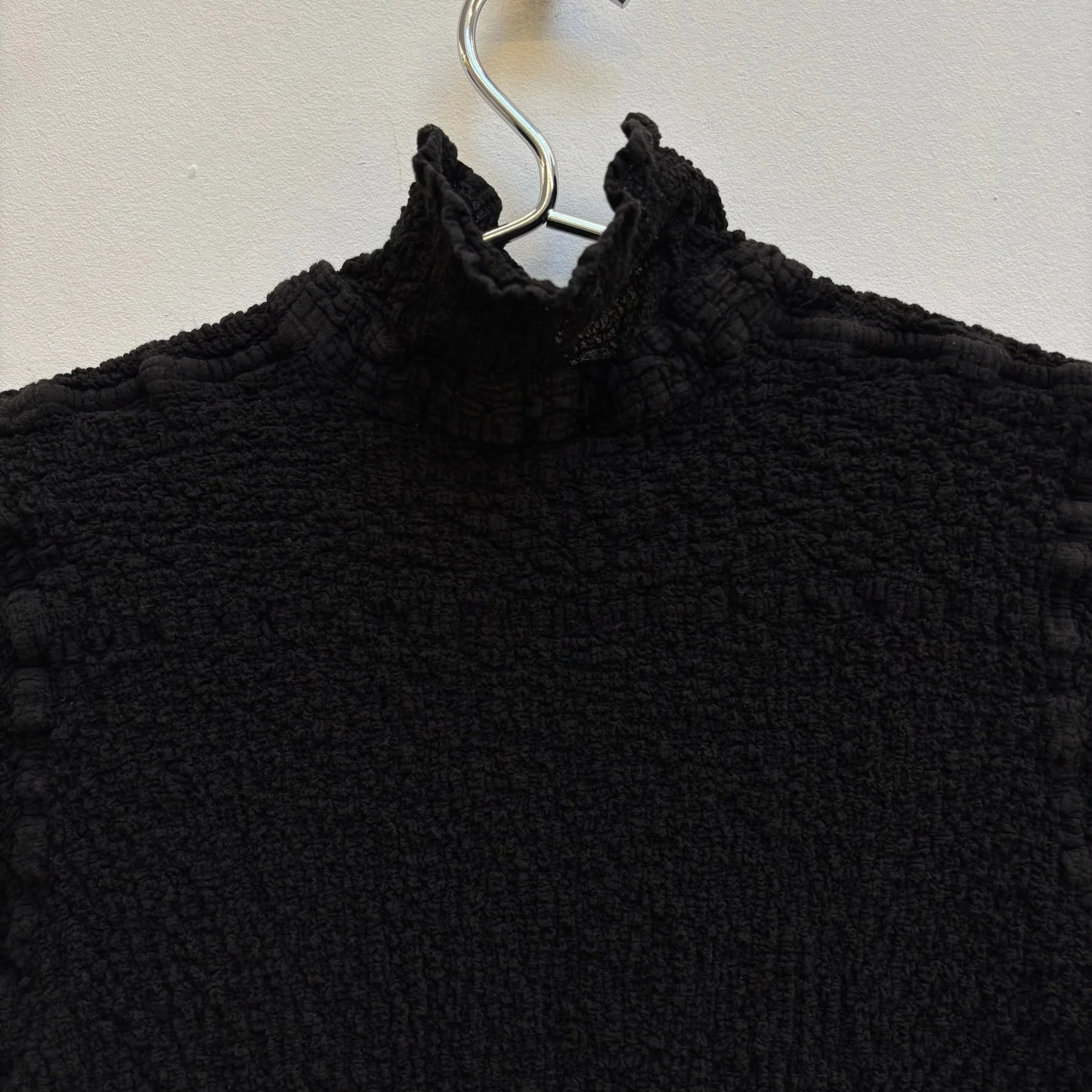 Issey Miyake Me Strawberry Embroidered Cauliflower Shirt - Image 7