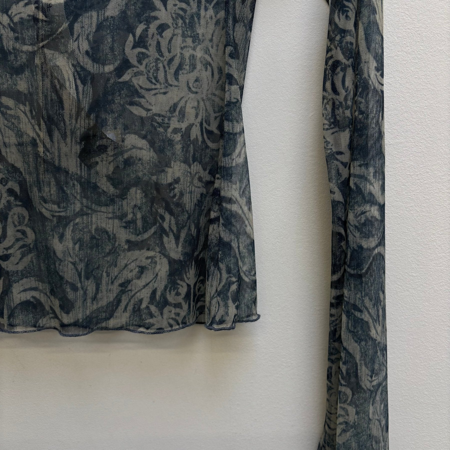 KMWLS Mesh Patterned Top - Image 8